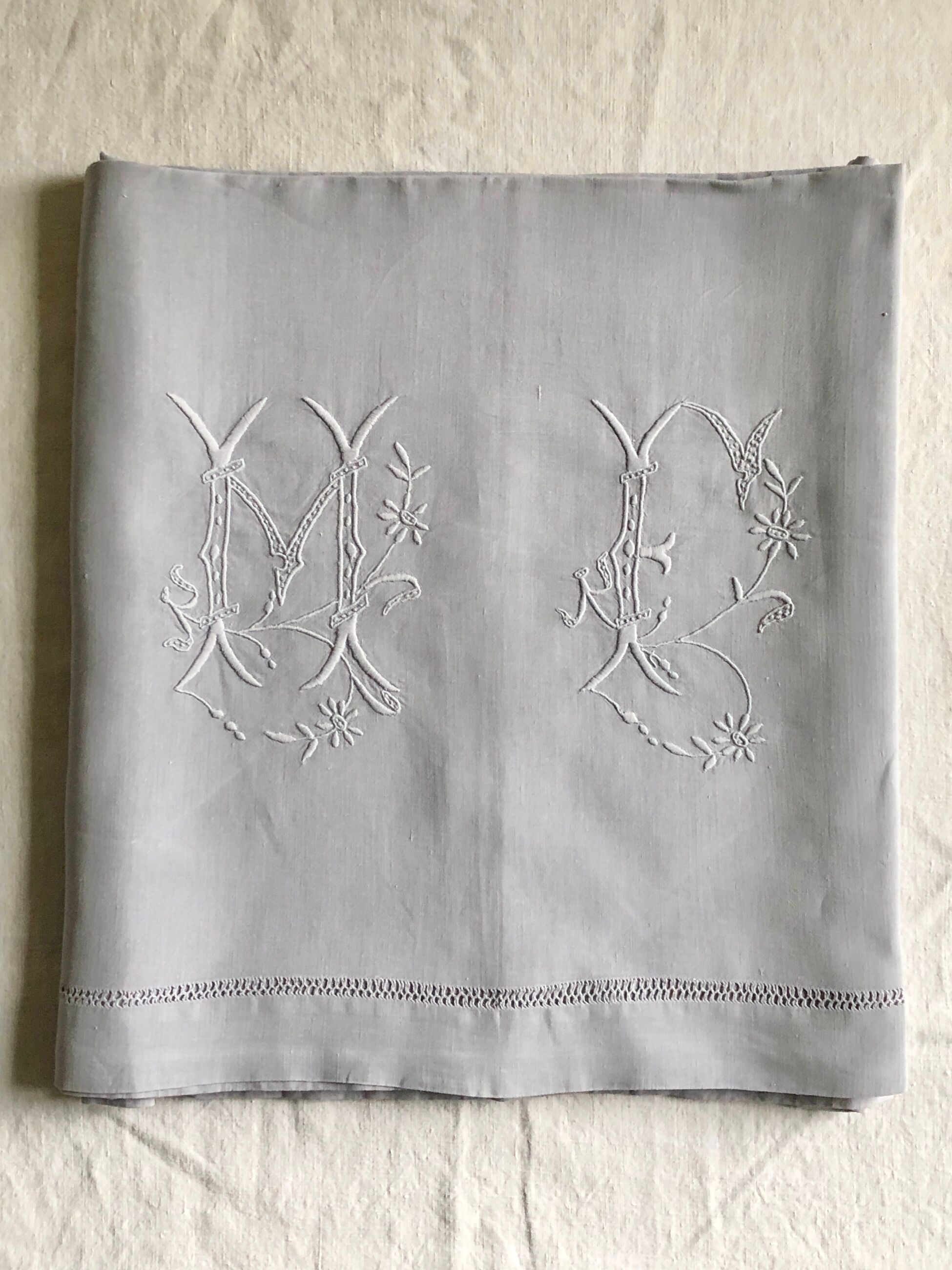 Antique sheet in pure linen yarn dyed in rain gray