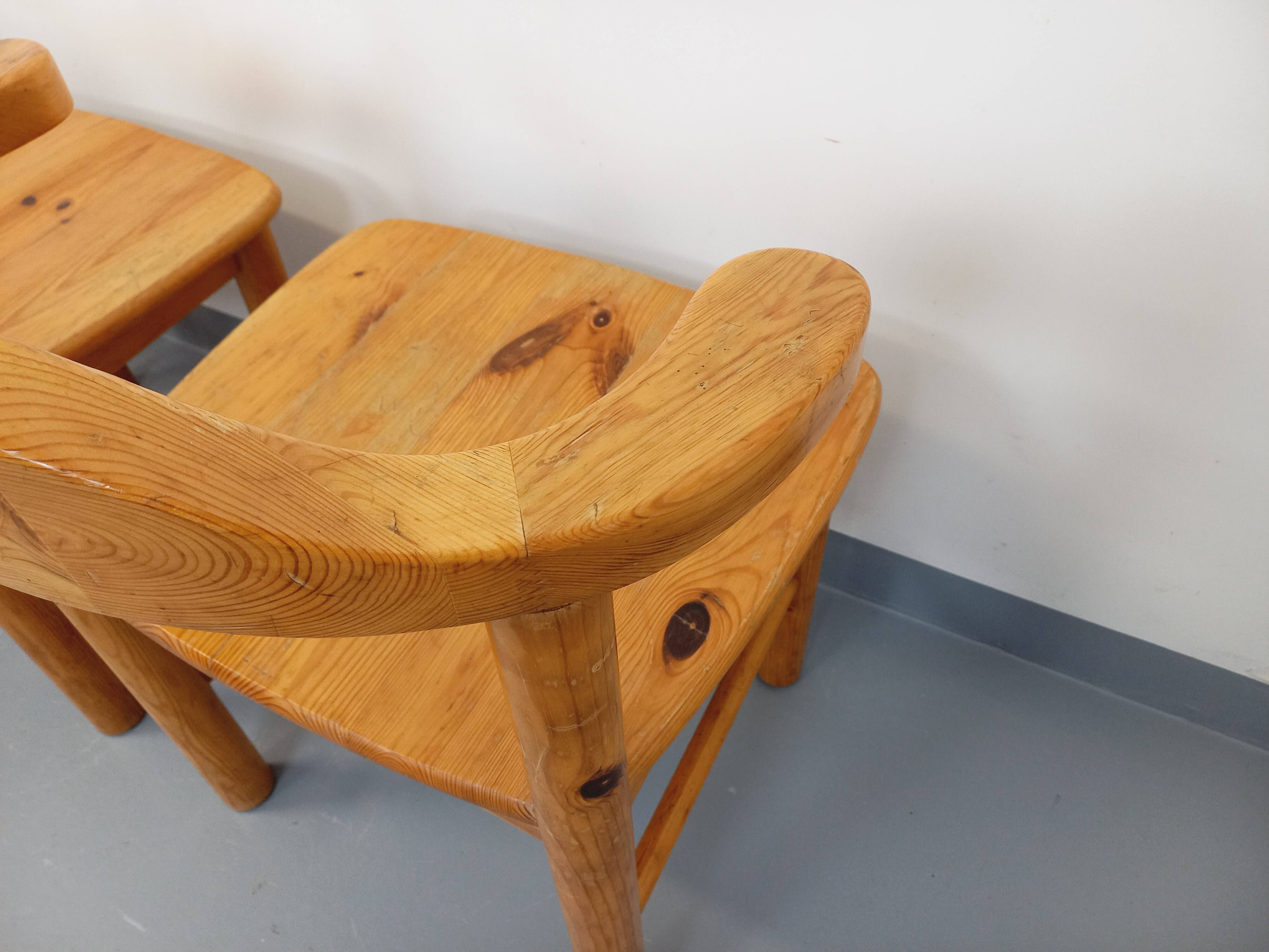 Set of 4 armchairs in pine from the 60s and 70s