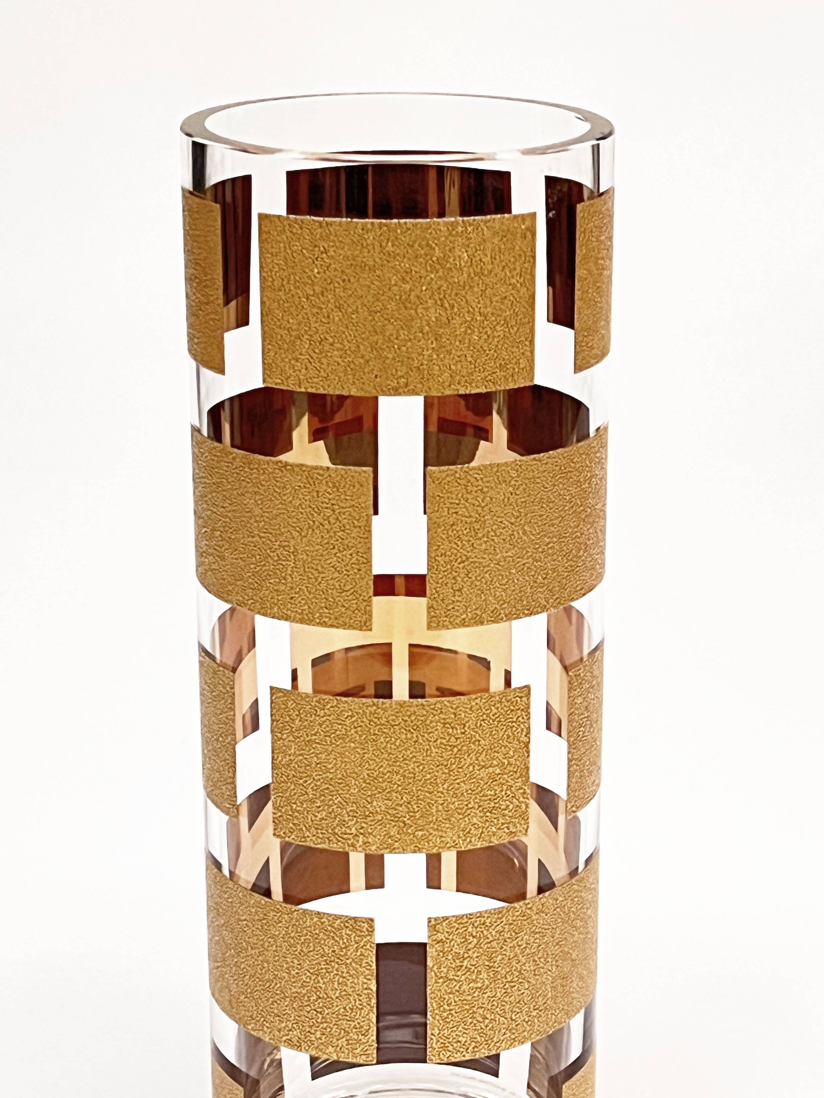 “Lara oro” vase design Defne Koz for hvc Egizia by Sottsass Associati