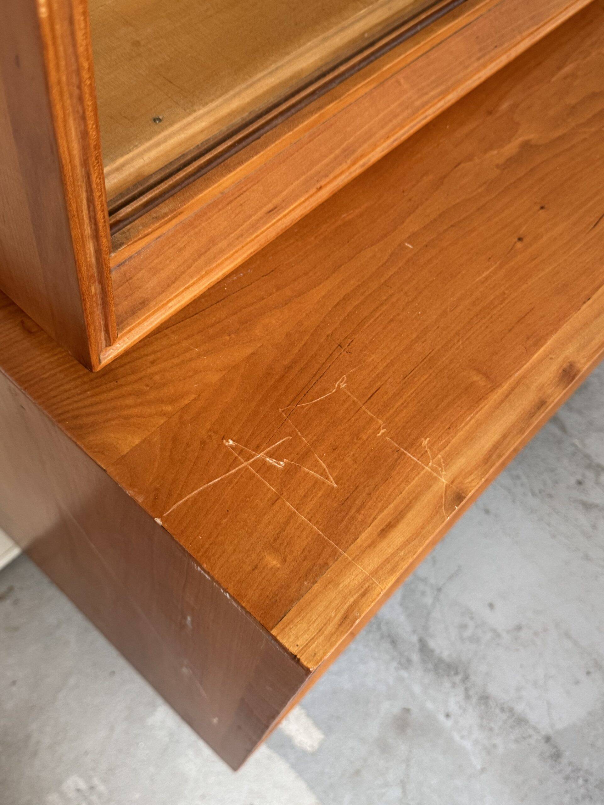 Display cabinet