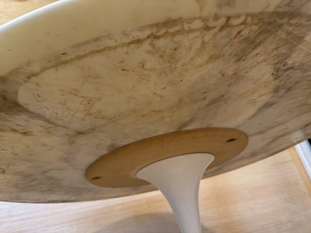 Tulip table Eero Saarinen for Knoll 1970s