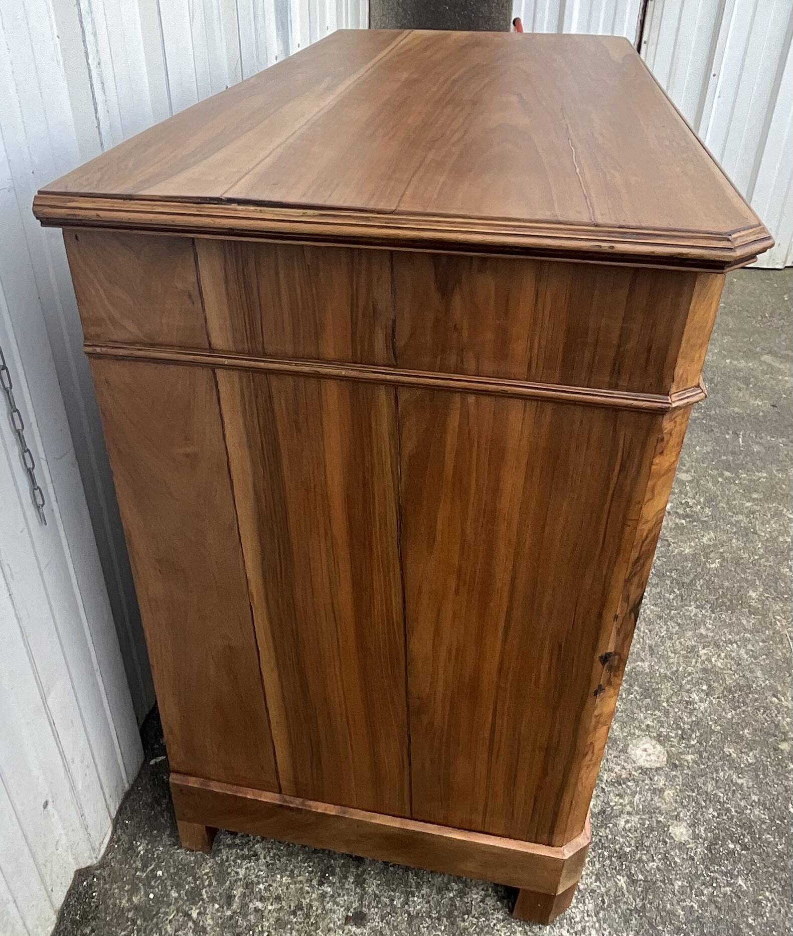 Chest of drawers in walnut and burr walnut, late 19th century, 4 drawers