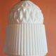 Paire de suspensions en verre blanc vintage
