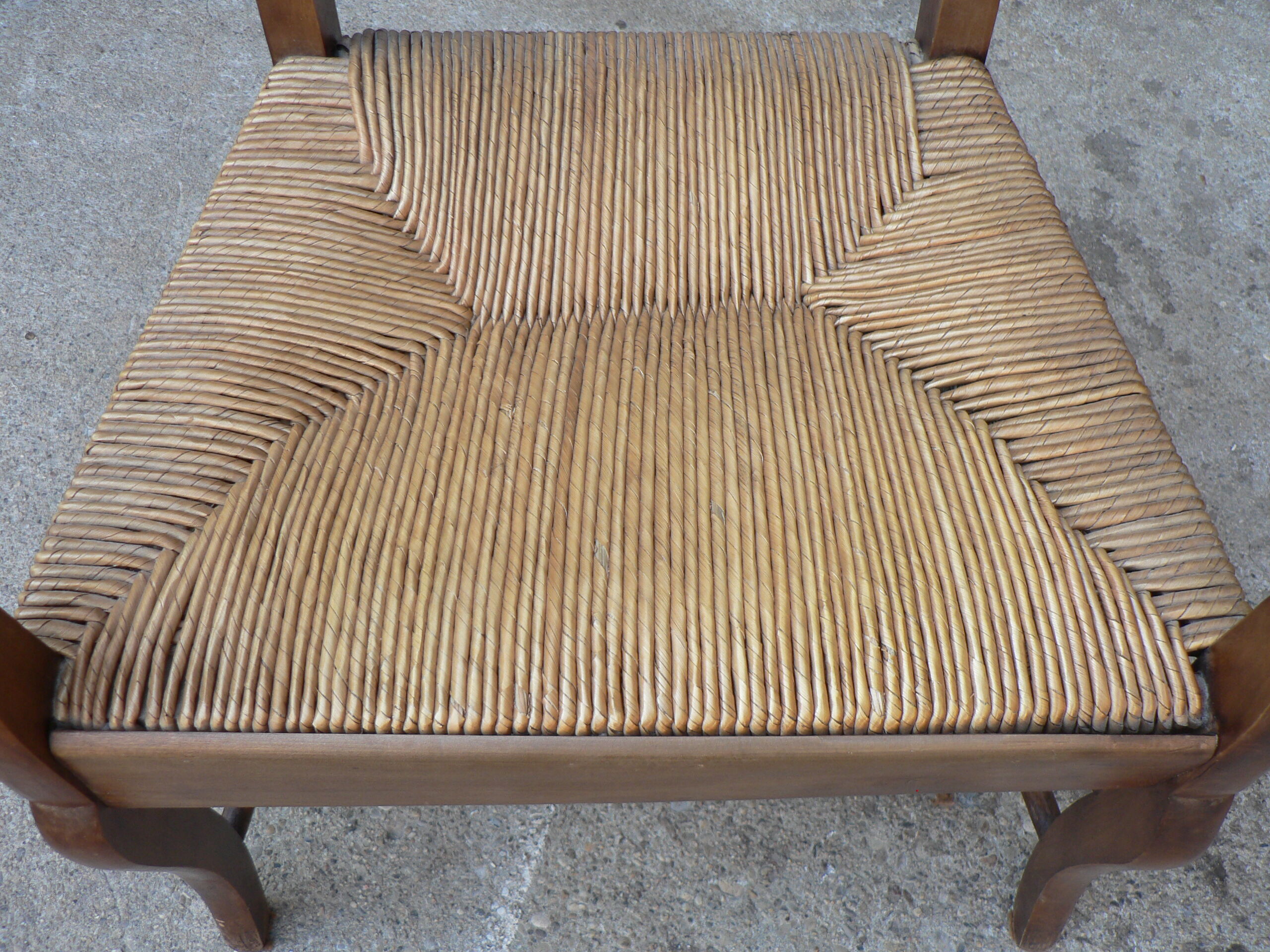 Straw provencal armchair