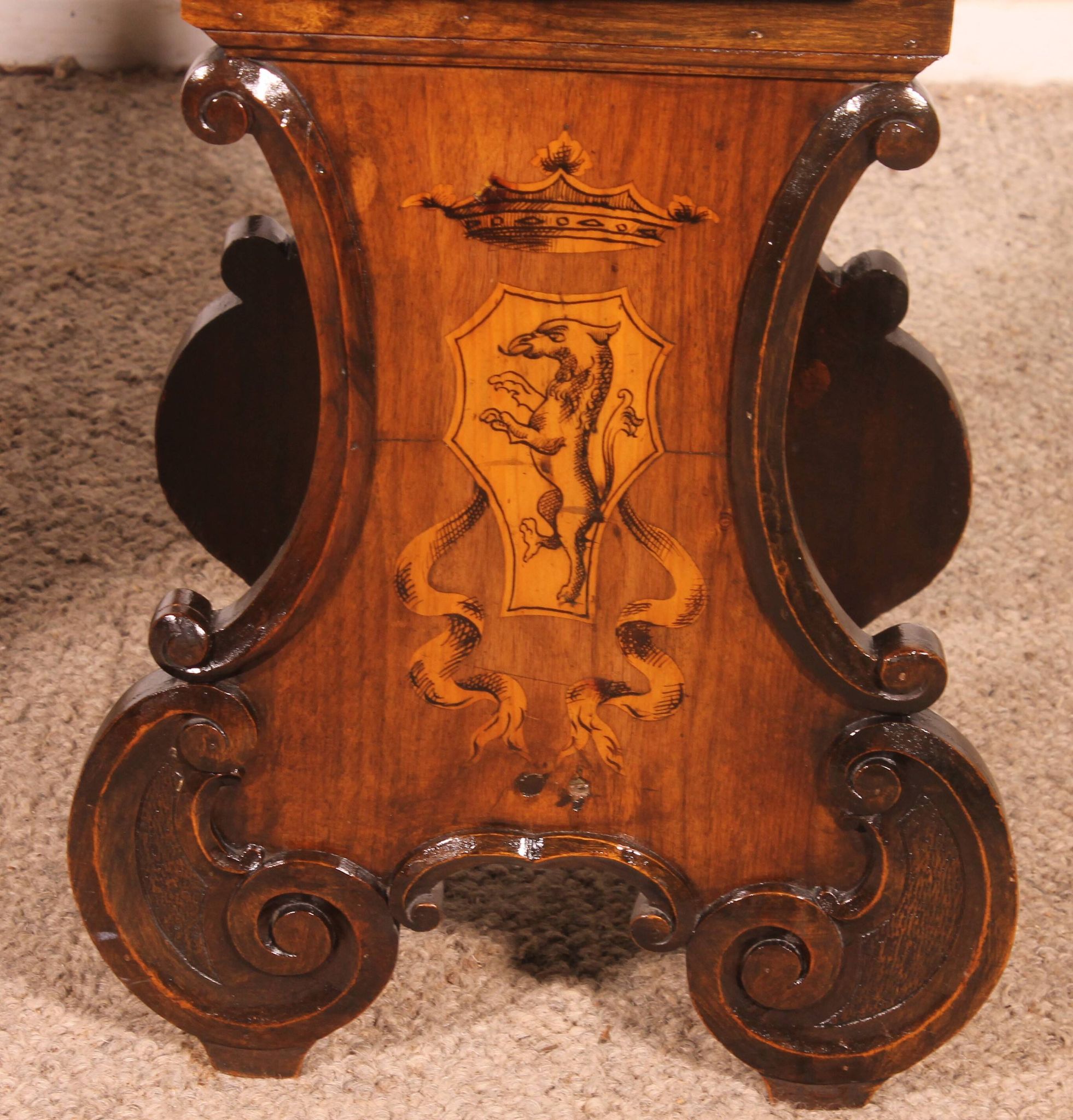 pair of stools in walnut and marquetry - 19th century