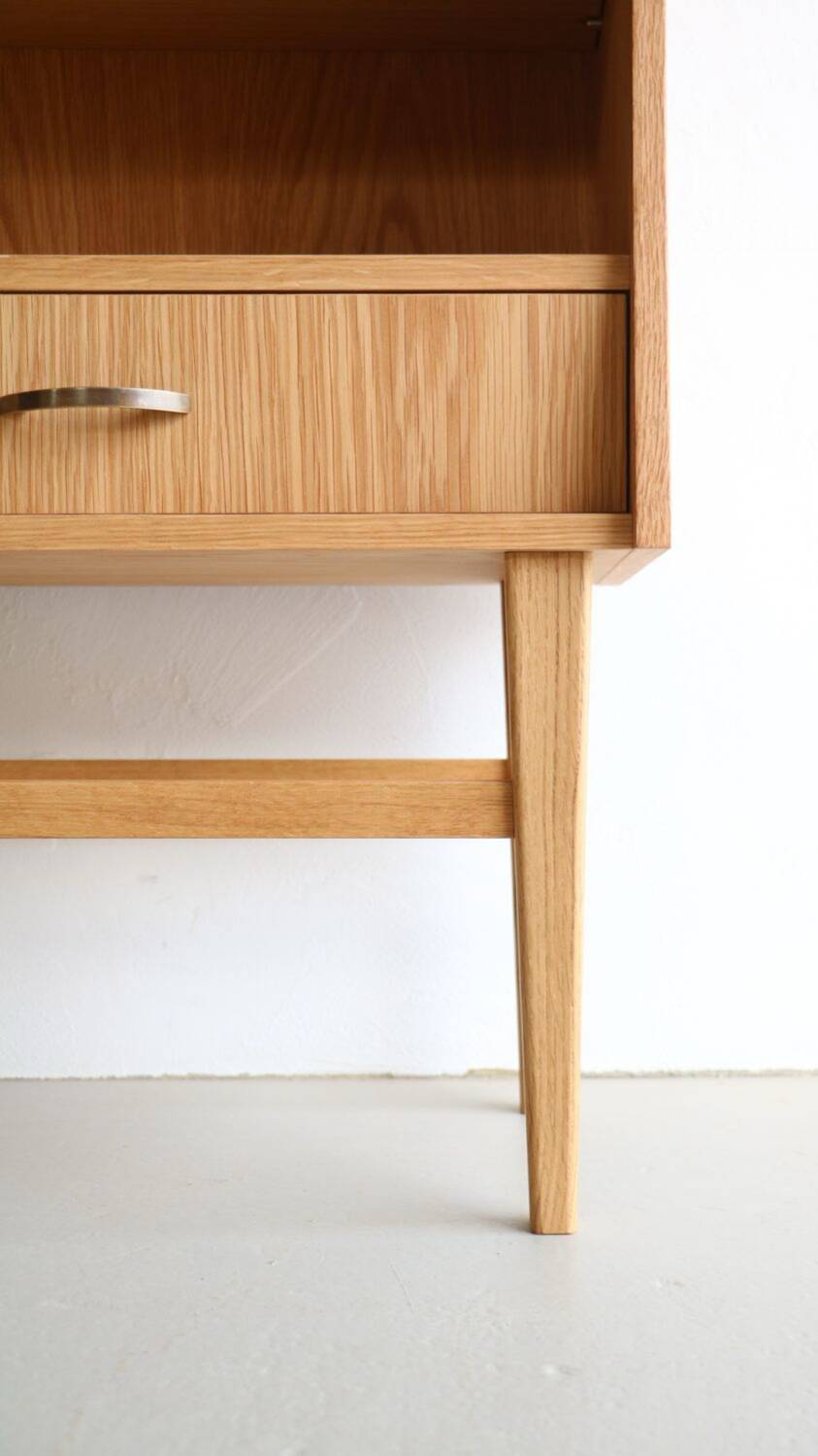 Bibliothèque avec tiroir