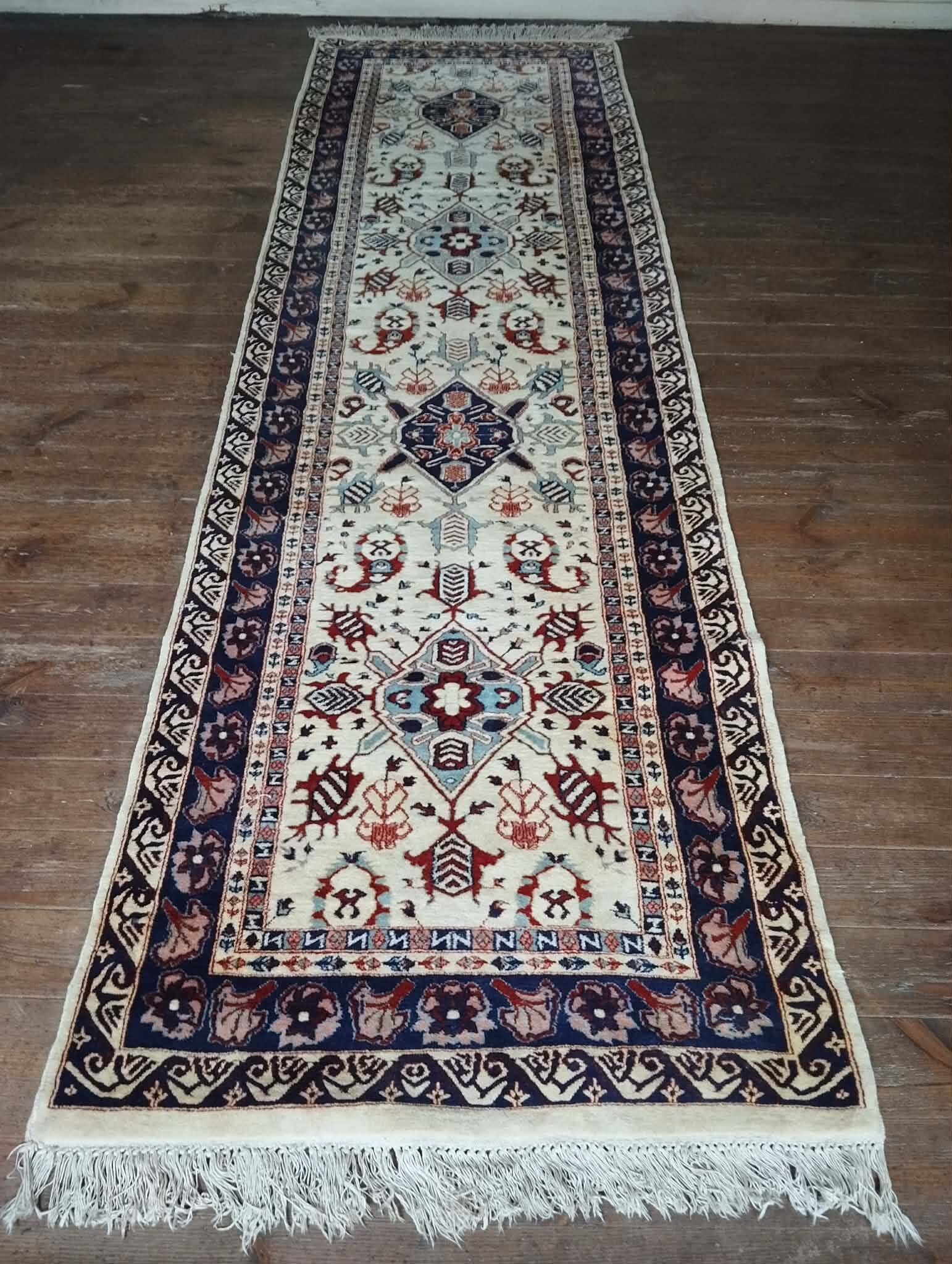 Handmade Pakistani hallway rug 325x94cm
