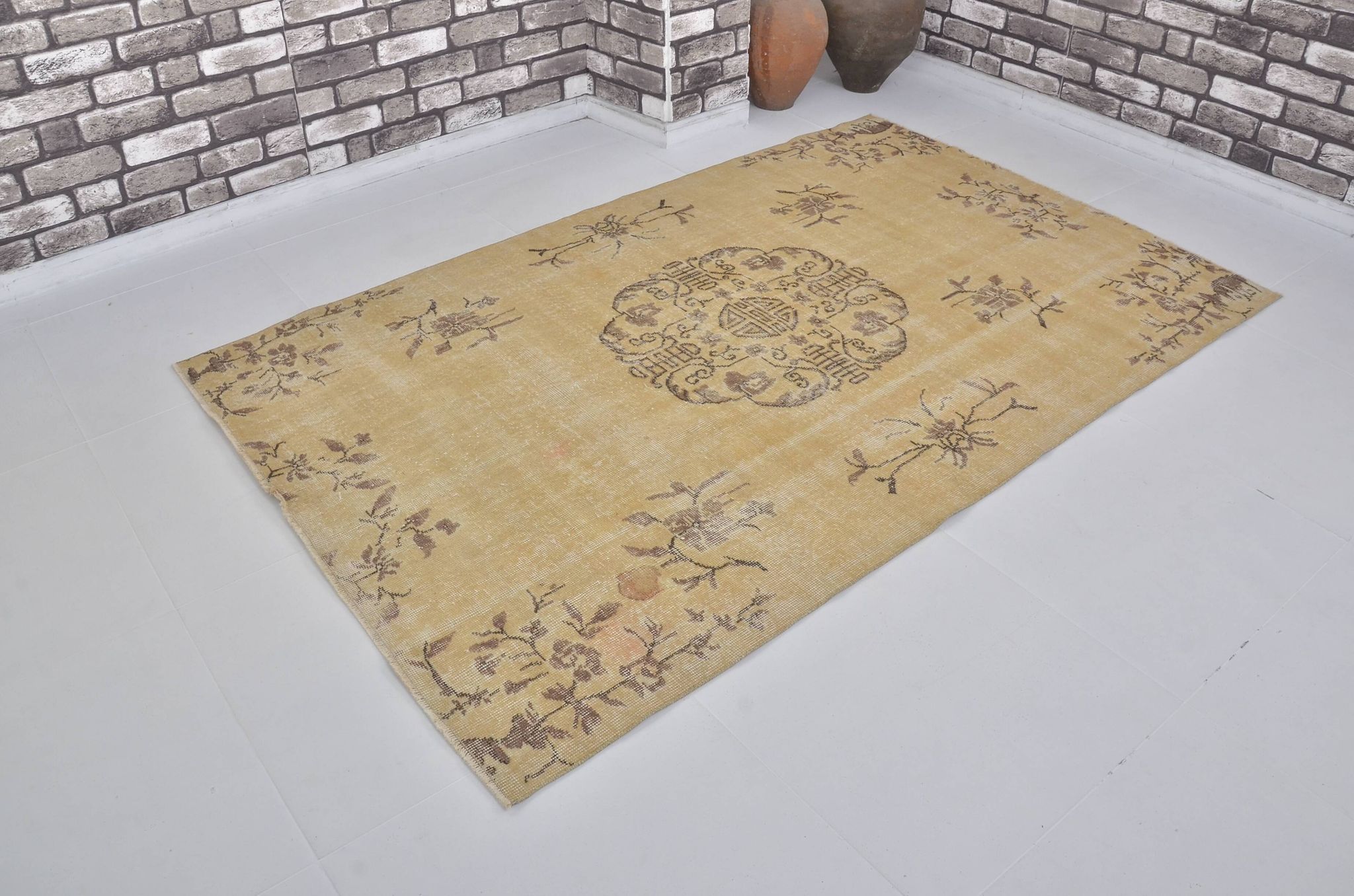 Tapis vintage Oushak neutre sku1833