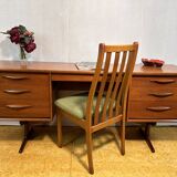 Bureau rétro vintage en teck du milieu du siècle par Austinsuite 1960