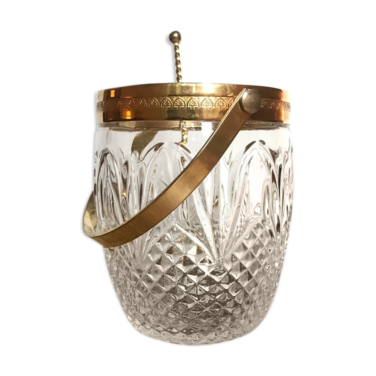 Glass ice bucket + spoonful