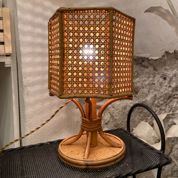 Rattan lamp