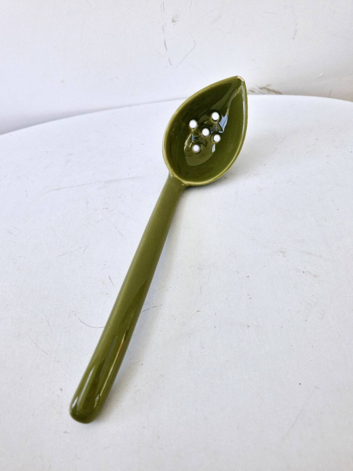 Pot a olives pickles avec cuillère céramique allemande vert asa