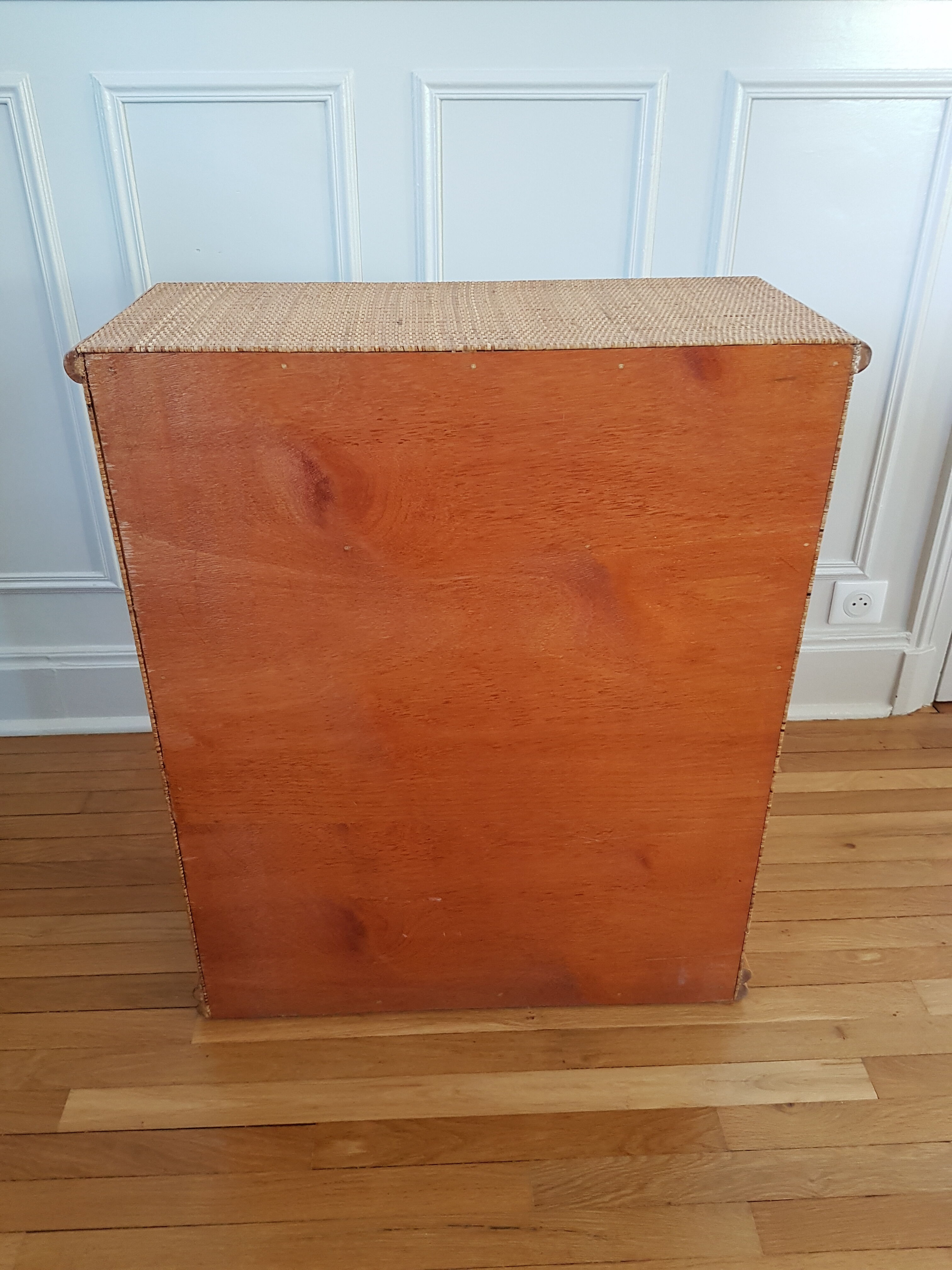 Dresser in rattan and canning
