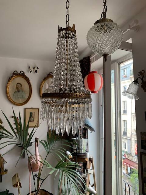 Antique hot air balloon chandelier in brass and crystal, 3 lights, 1920s