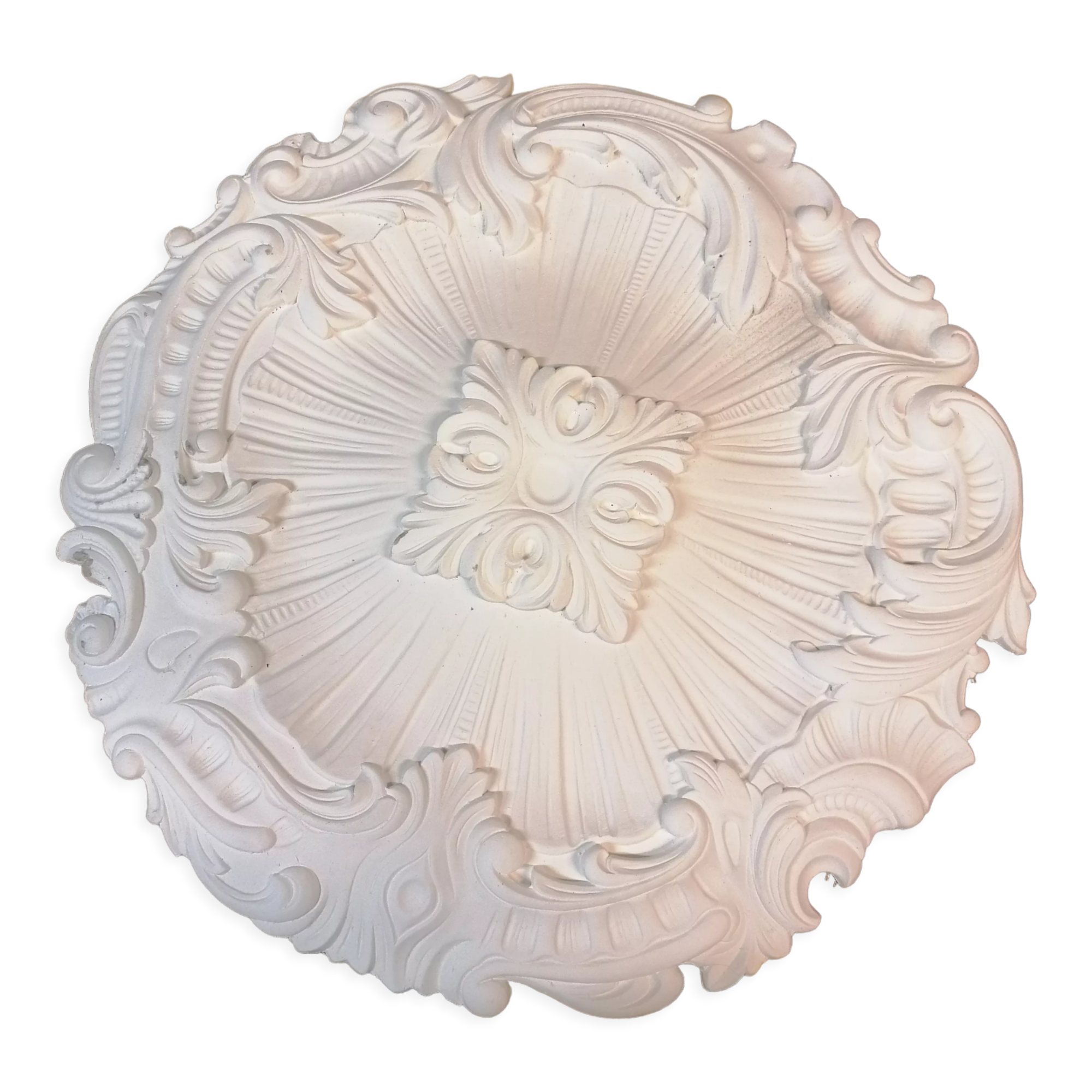 Rosace de plafond en staff