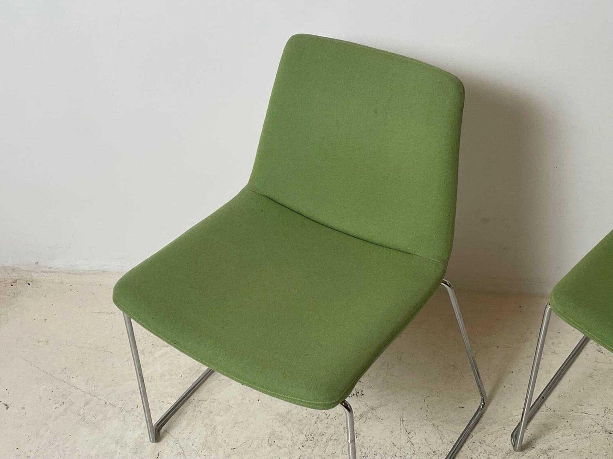Chaise Cosmos B&B italia par Jeffrey Bernett