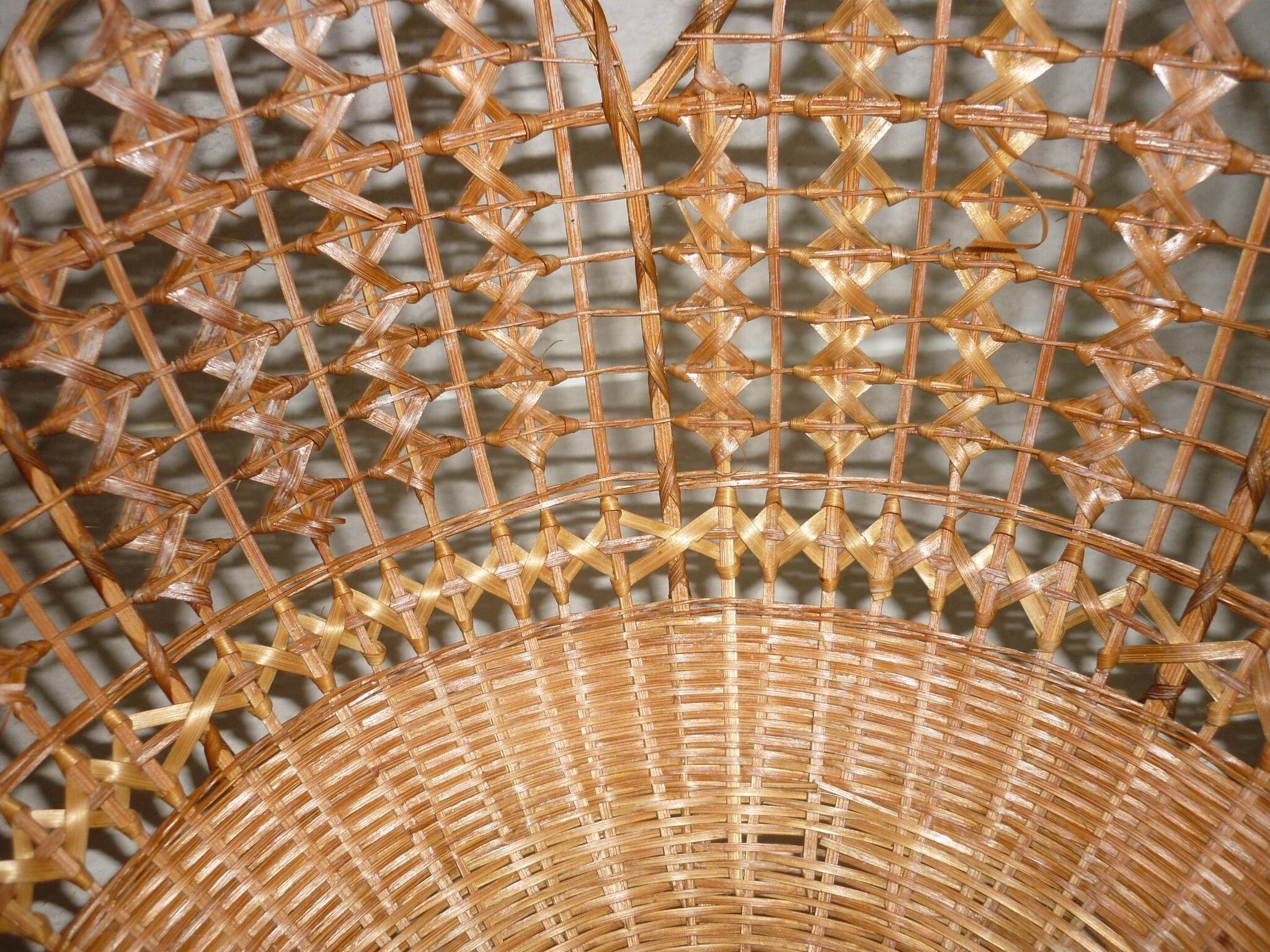 Braided wicker lampshade