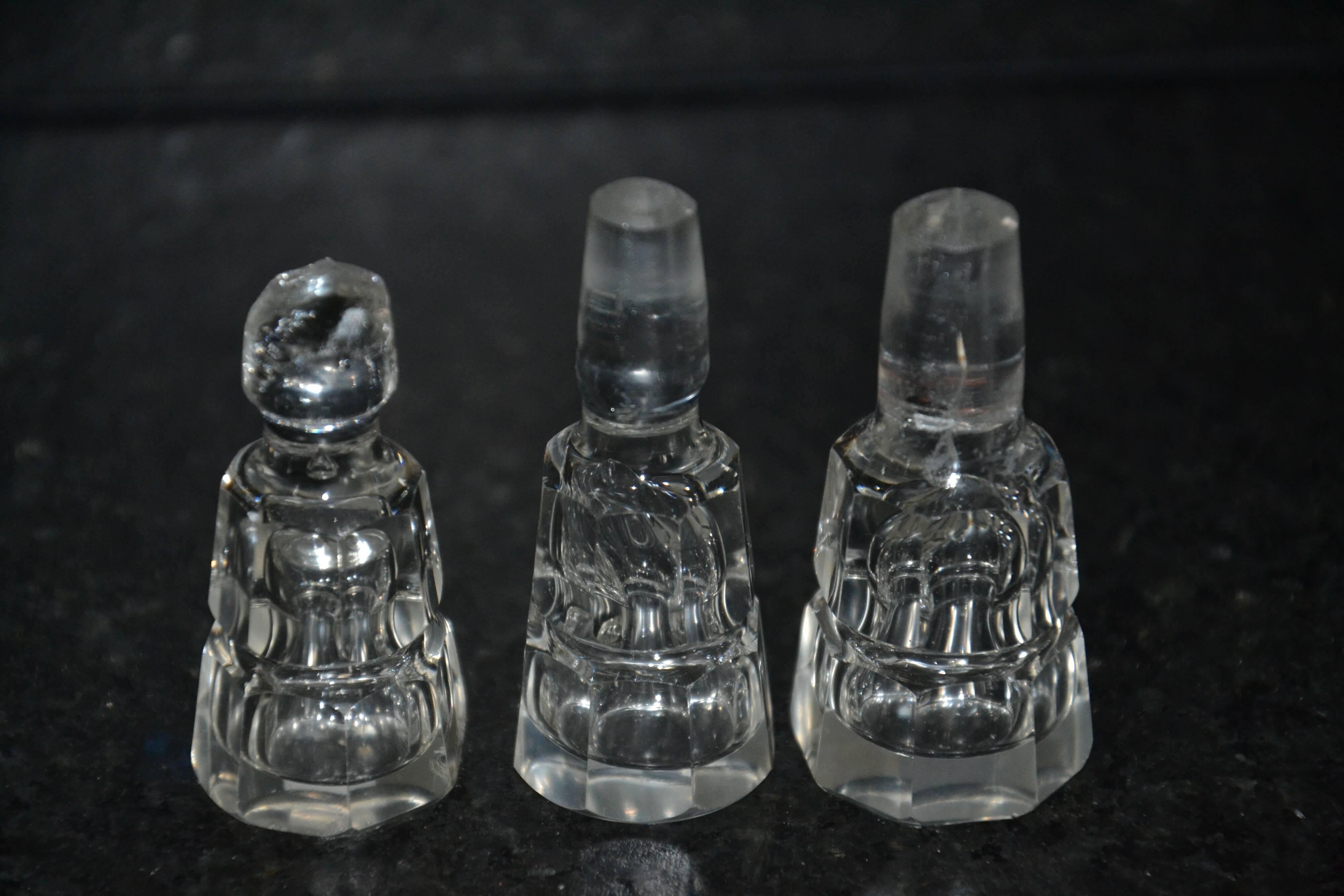 Silver-plated oil and pepper server in Art Deco style.