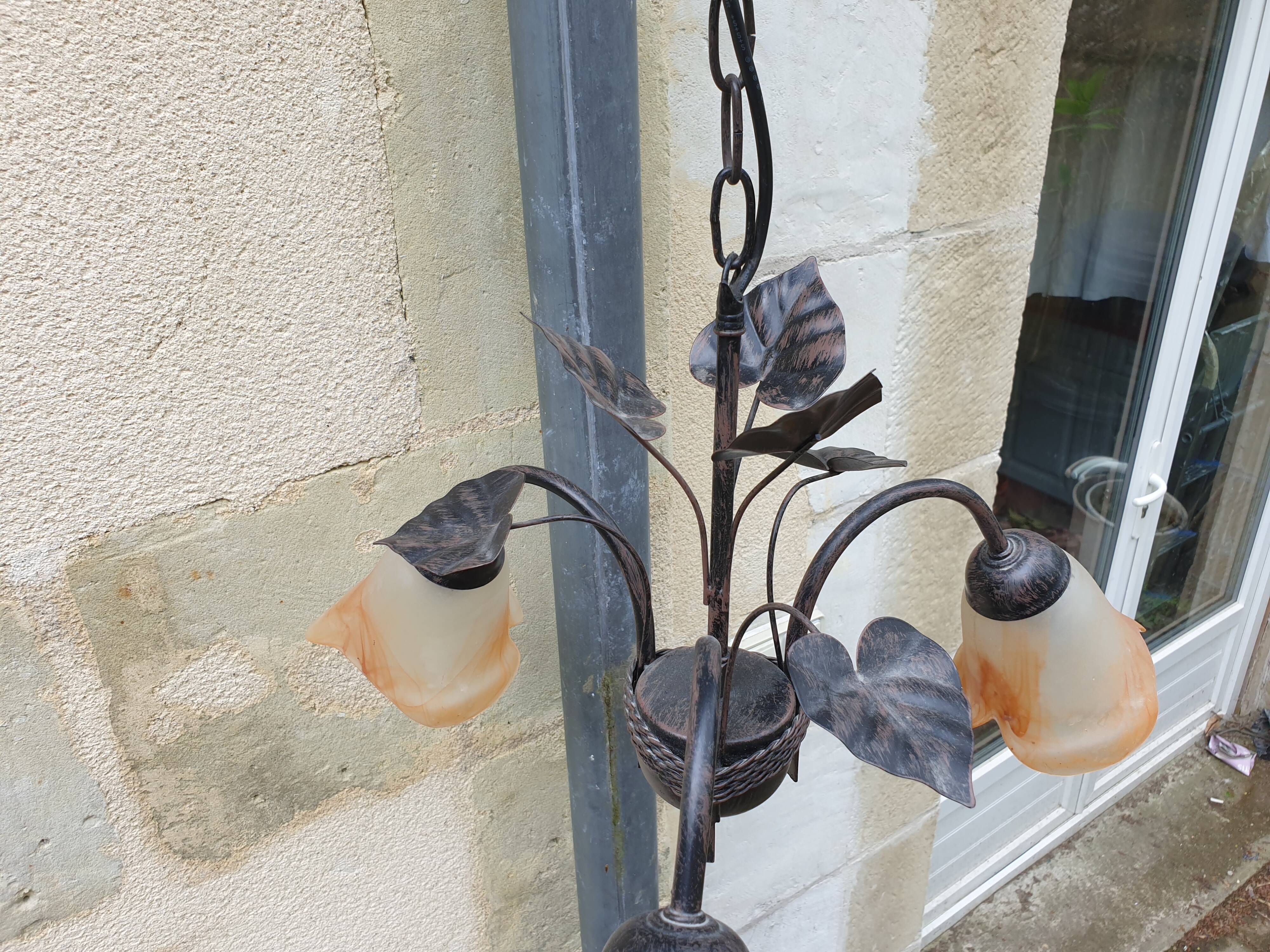 3-spoke glass paste chandelier