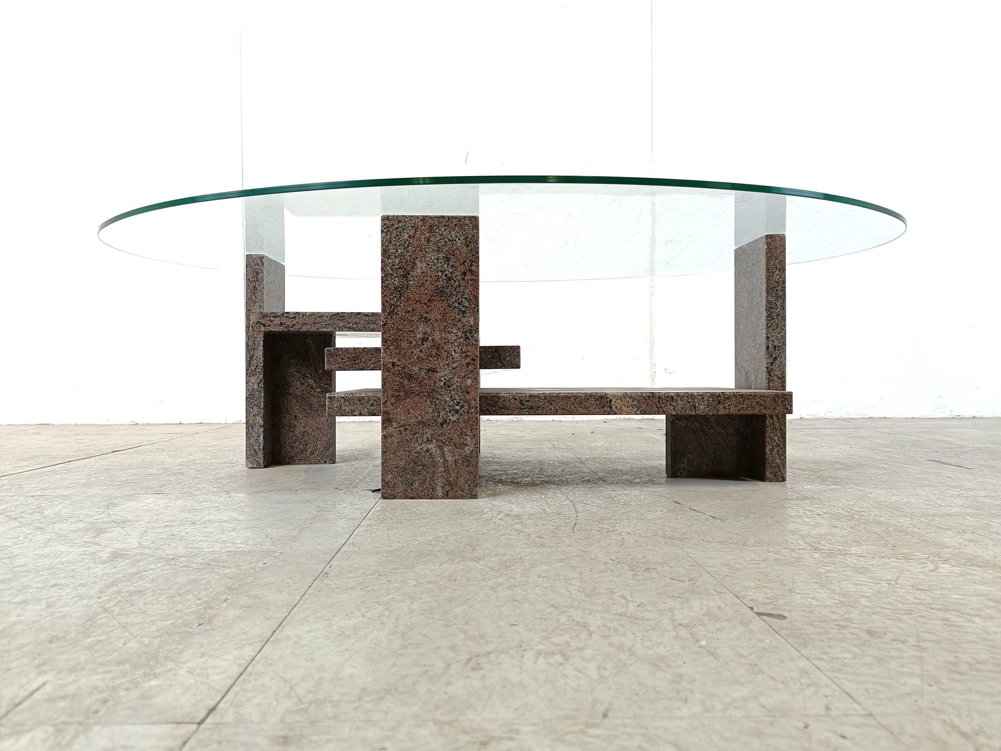 Table basse vintage en granit par Willy Ballez, 1970
