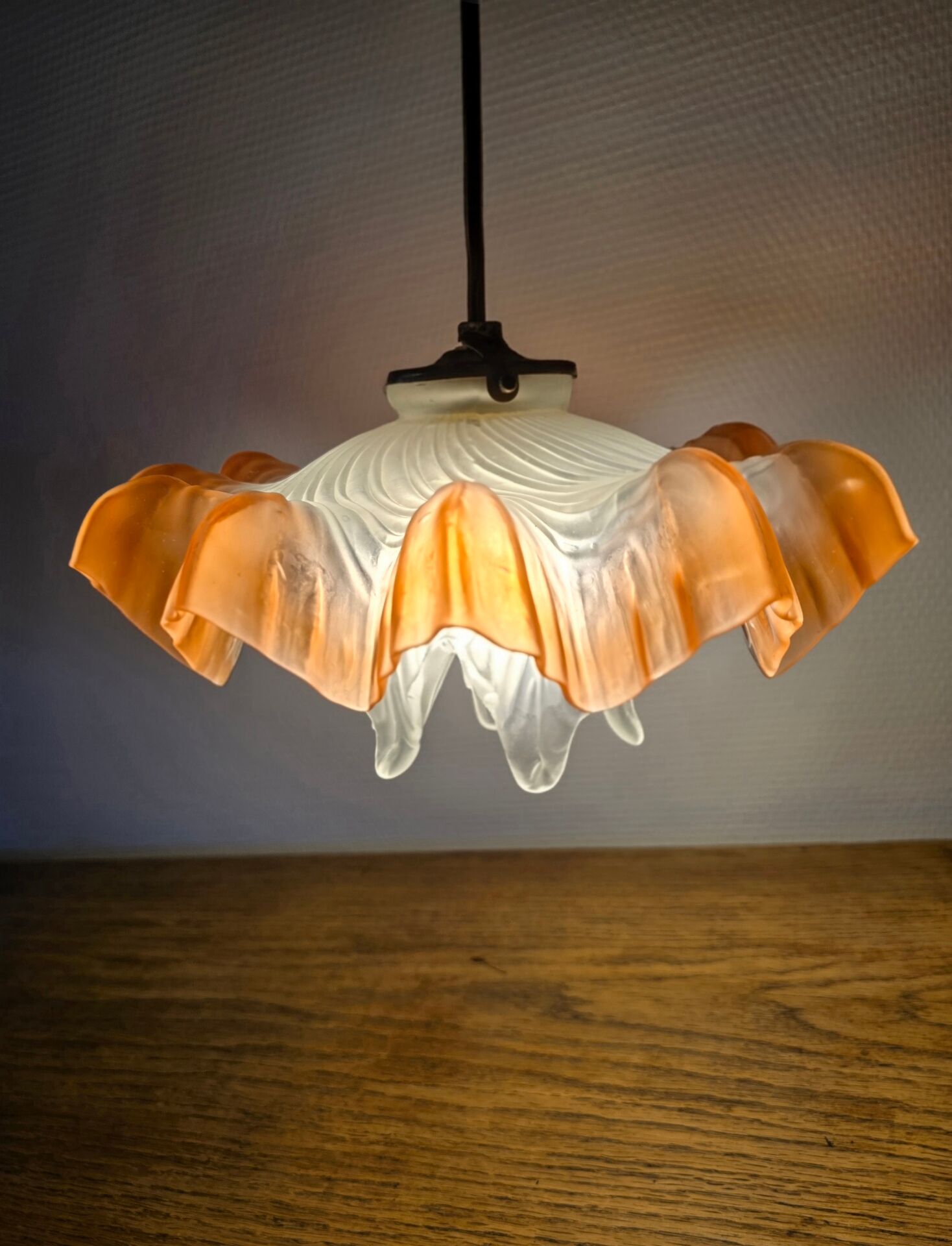 "Oriental Tulips" light suspension - blown glass in pink-orange