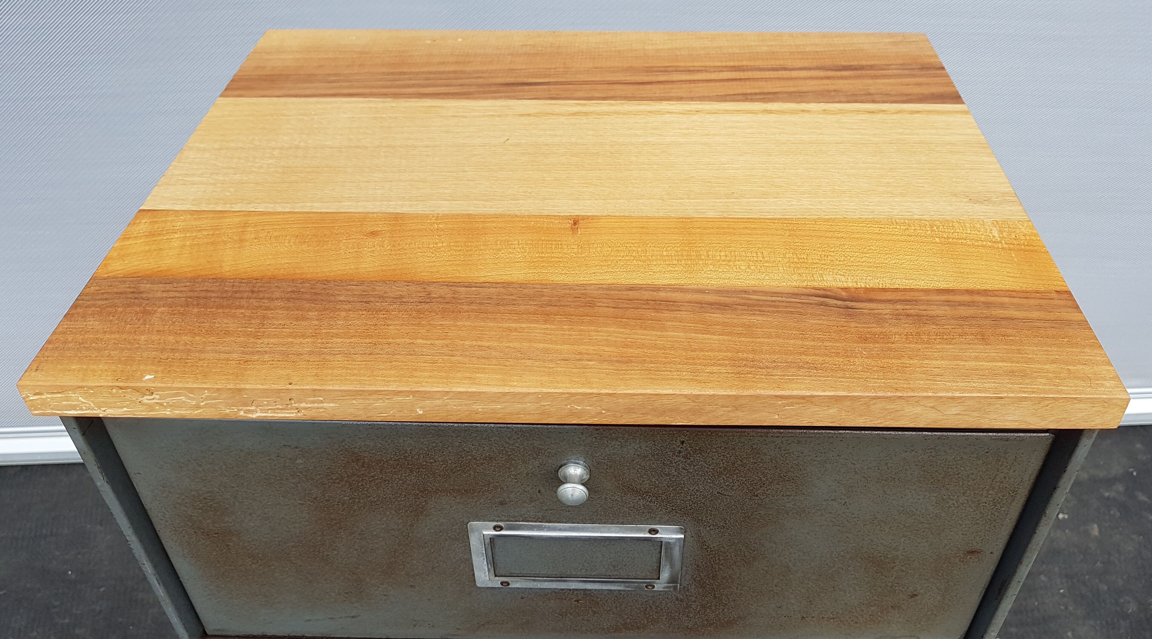 Furniture 4 valves Roneo set Zebra