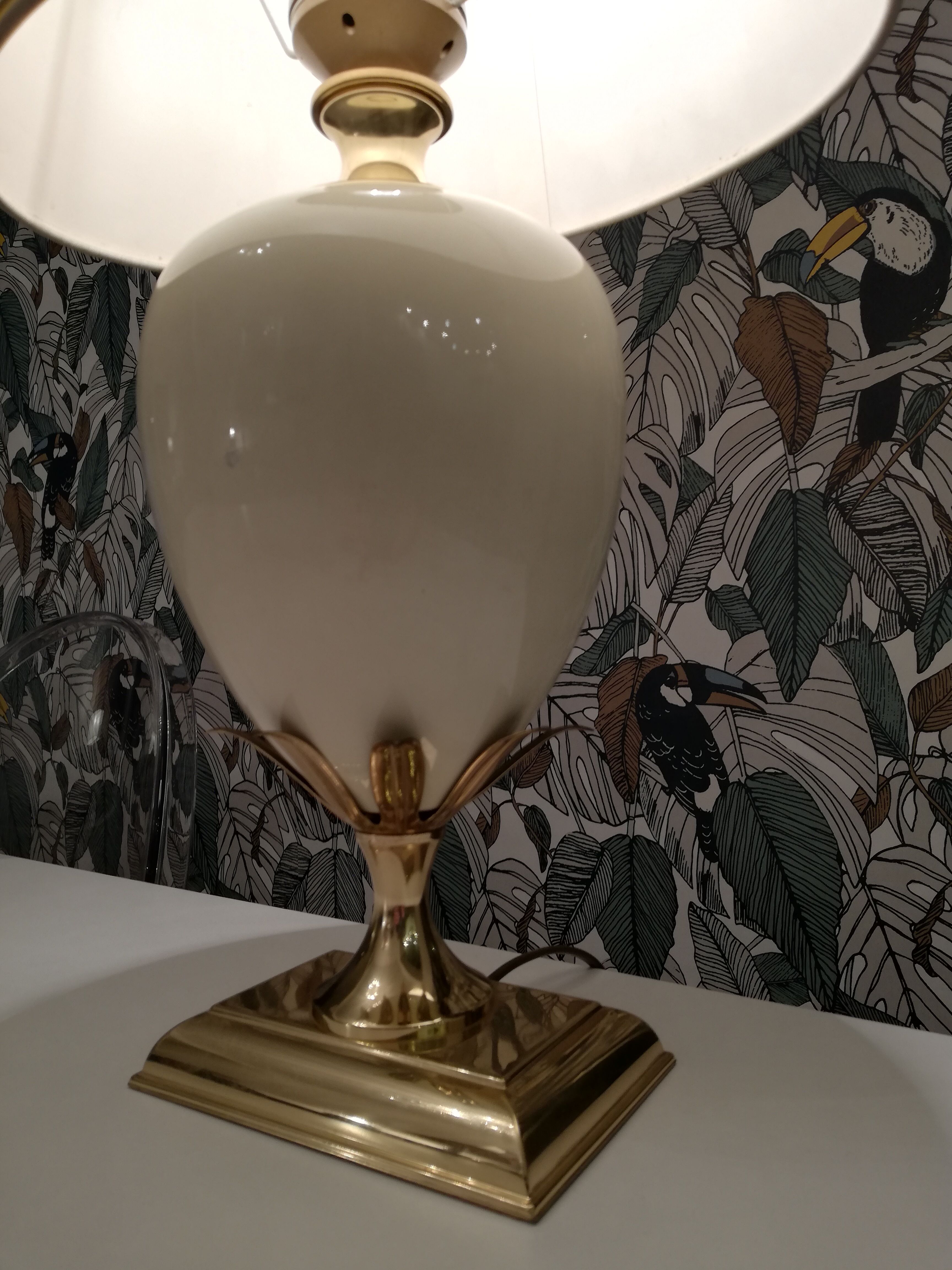 The Dolphin brand egg lamp