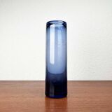 Blue glass vase from the Danish Mid-Century Modern Labrador series by Per Lütken for Holmegaard, 1950s.