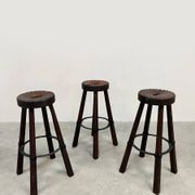 Tabourets de bar brutalistes en bois et cuir, Espagne 1970