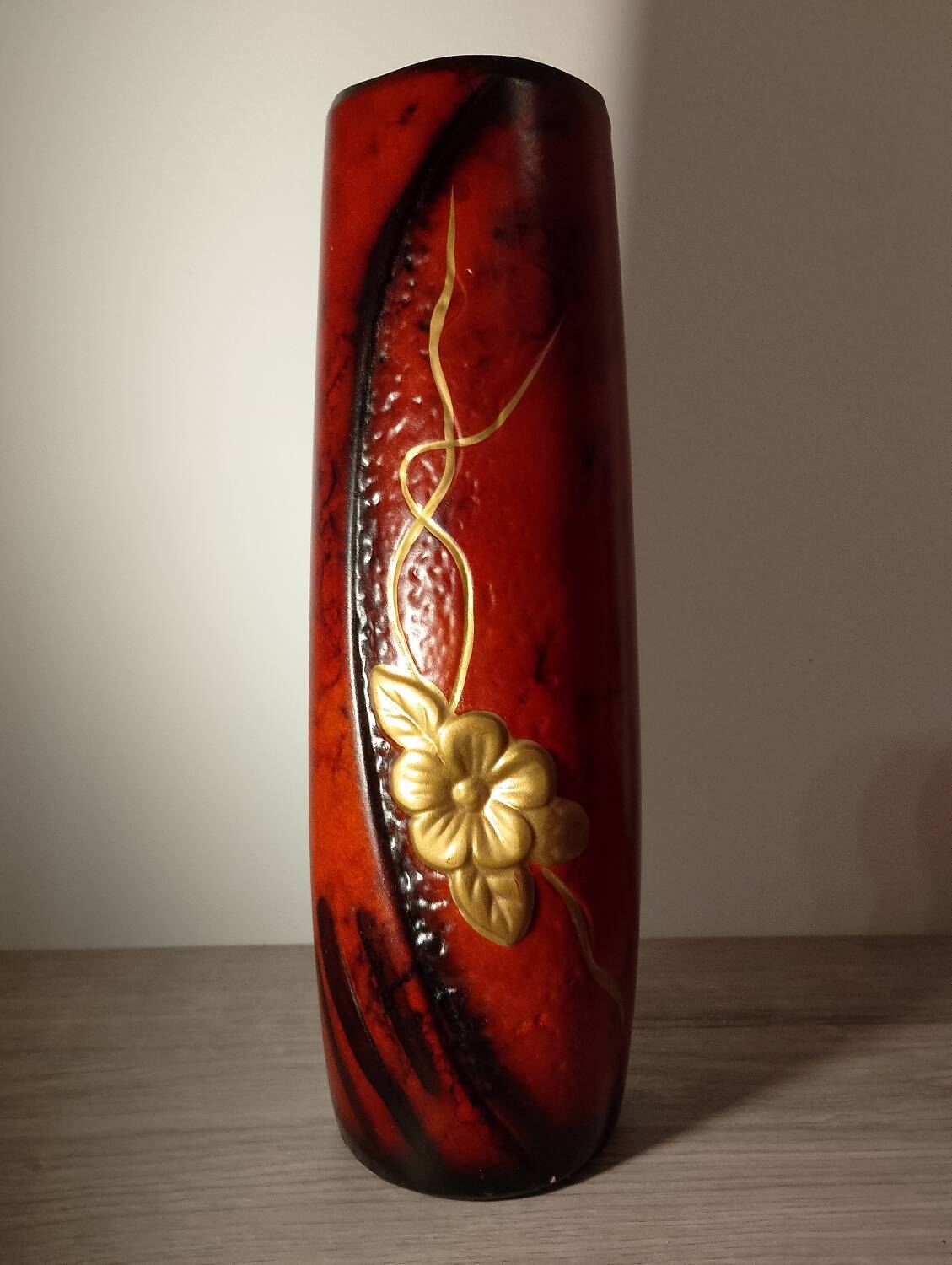 Roll vase attributed to the Montjoye Legras factory.