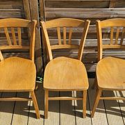 5 vintage bistro chairs luterma in light wood – french manufacturing