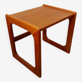 Petite table d'appoint danoise en teck par Salin Nyborg