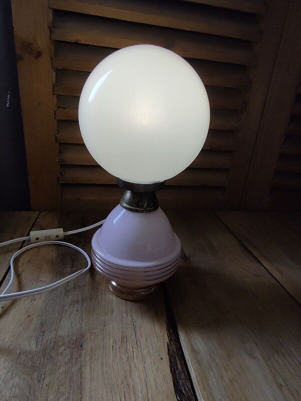 Lampe chevet base art déco rose globe opaline