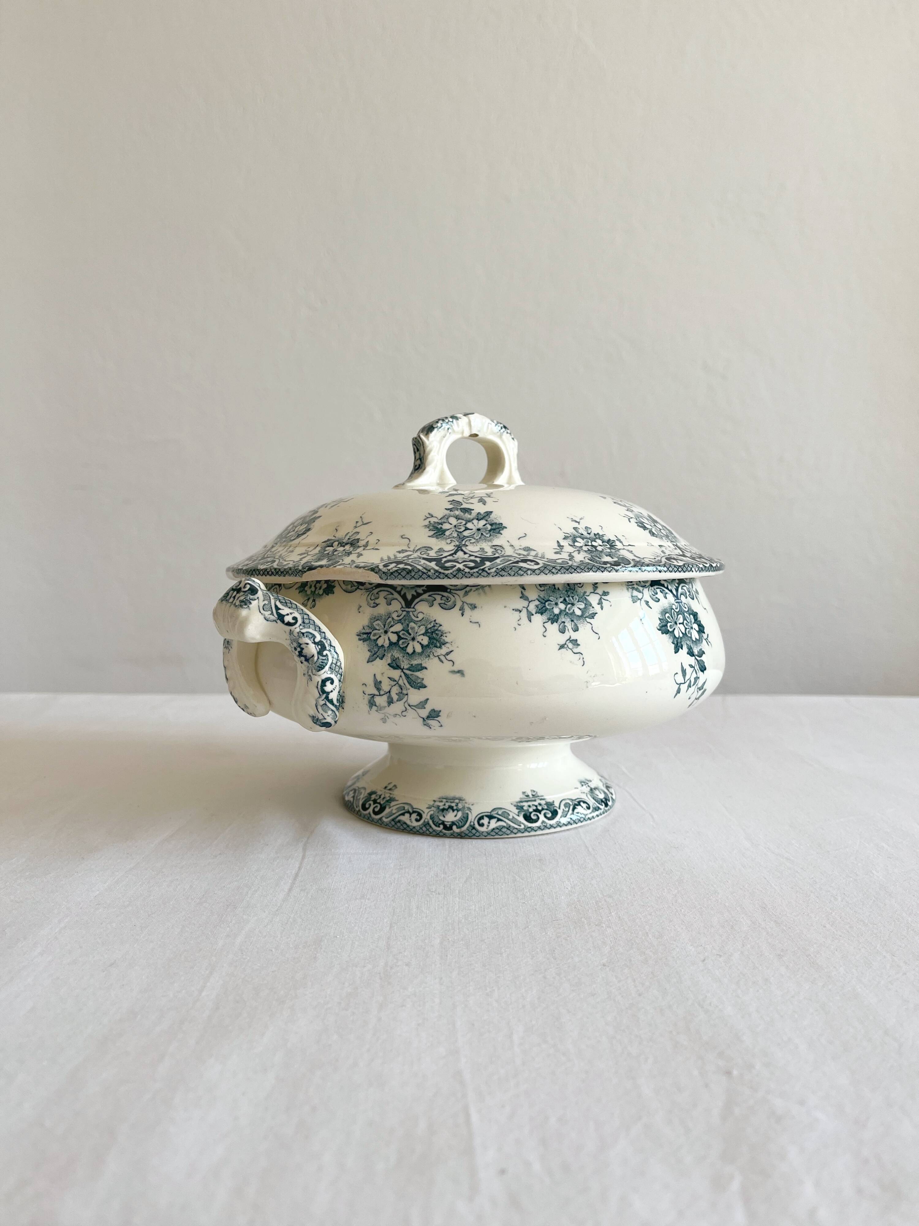 Iron earth tureen Primrose, Saint Amand and Hamage