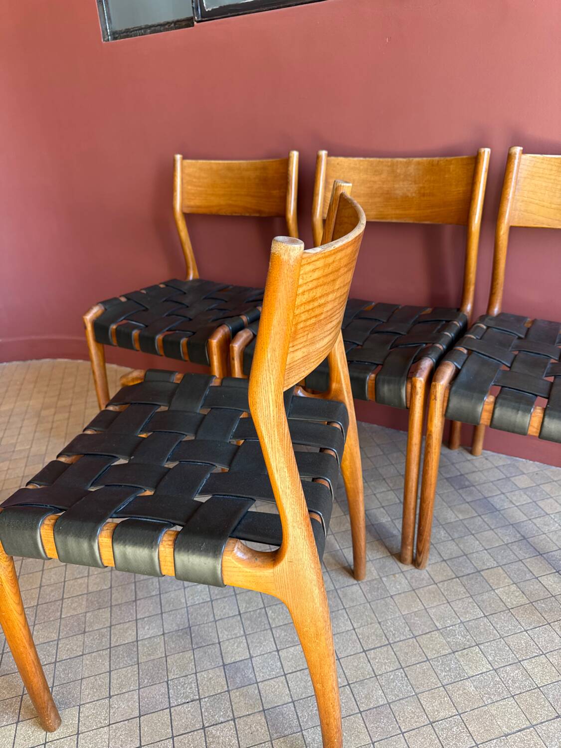 Chairs 993 Tipi for Montina