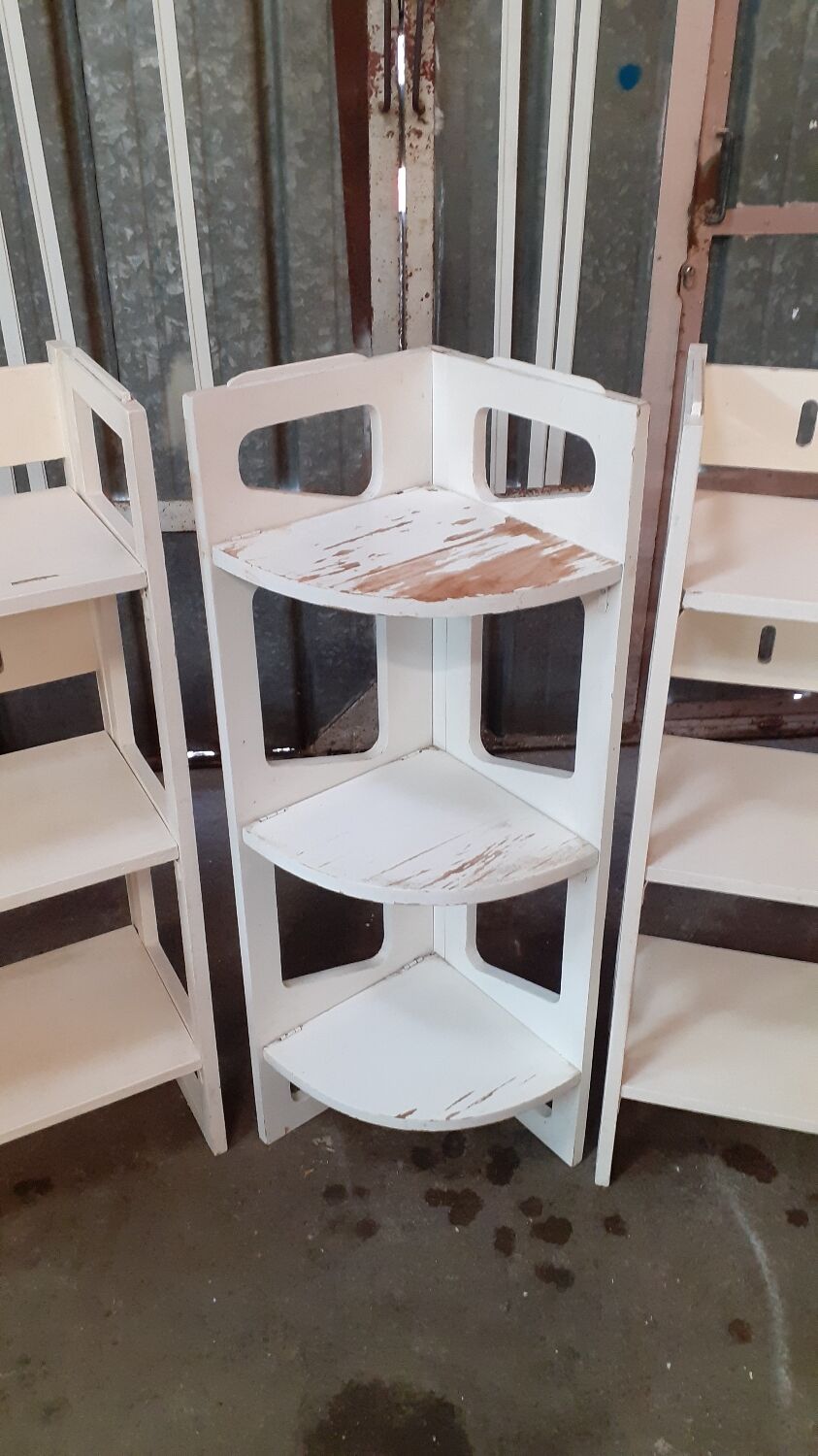 Folding vintage shelf