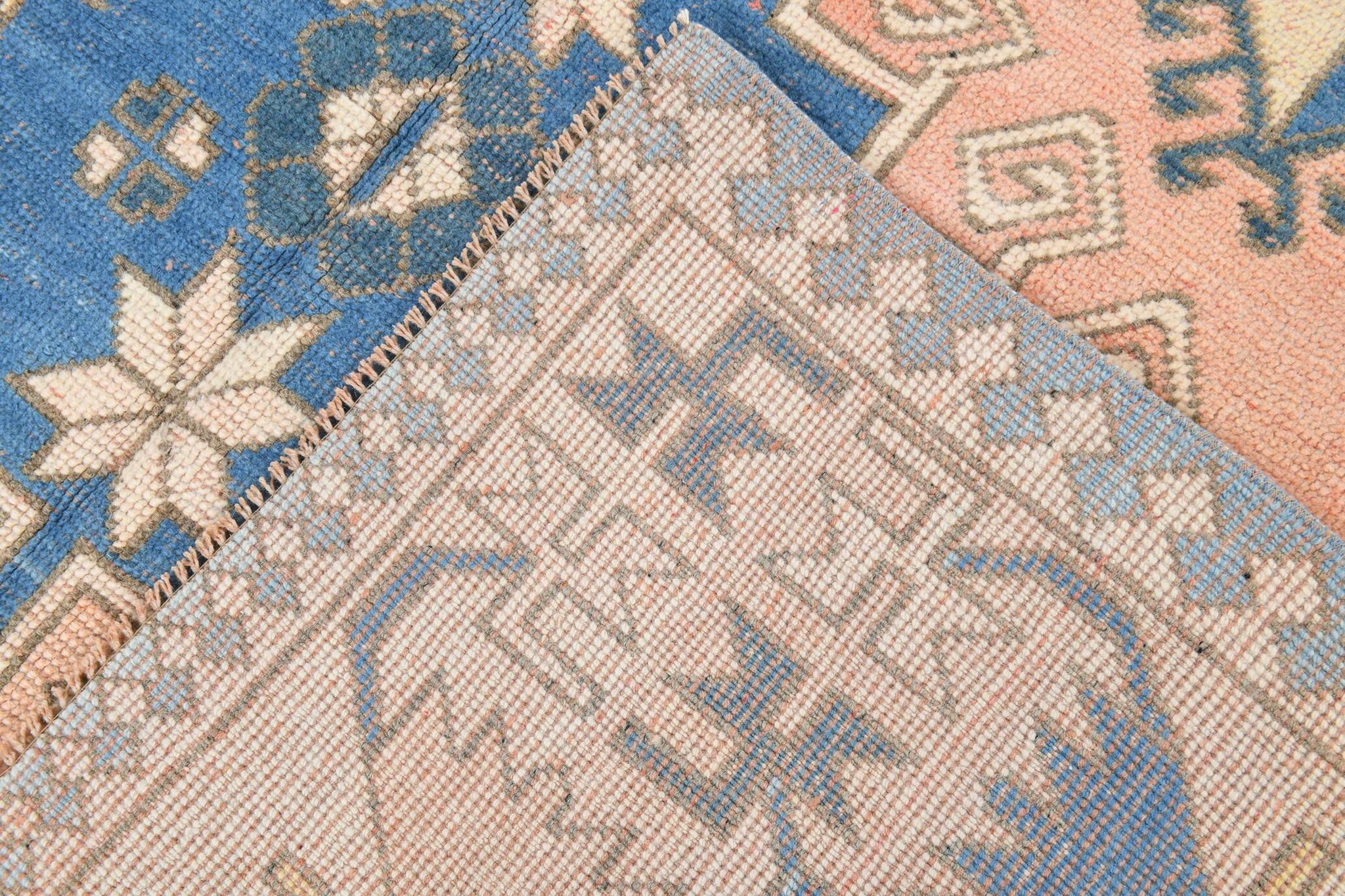6x10 Salmon & Blue Comtemporary Vintage Rug, 194x297Cm