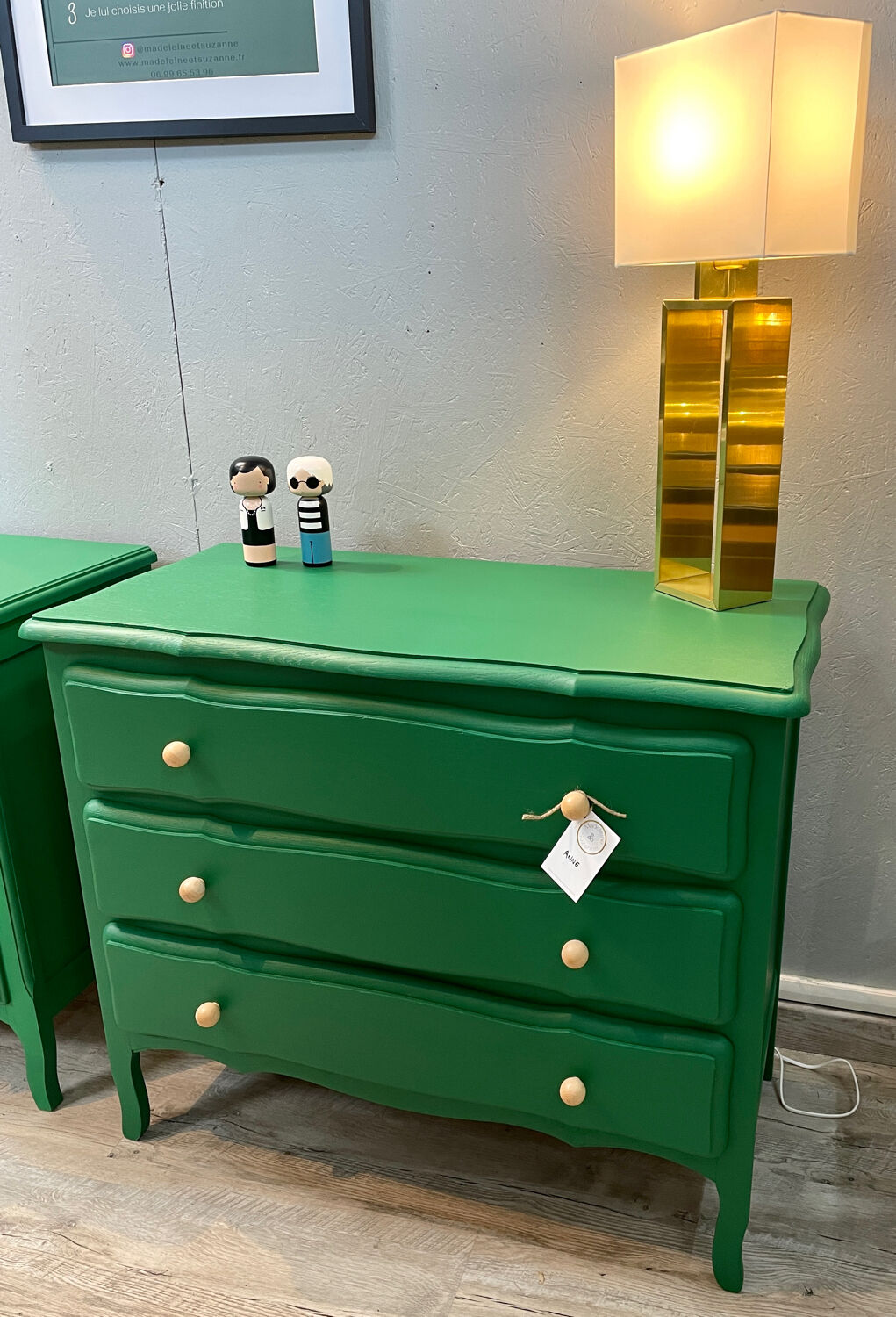 Antique chest of drawers