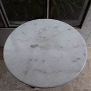 Table bistrot en marbre