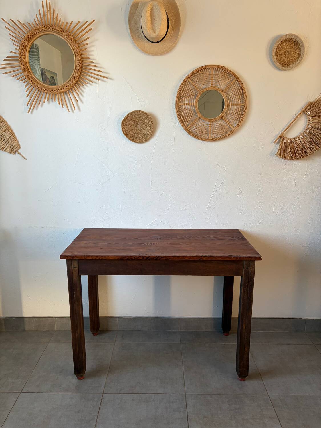 Charming vintage farmhouse table (small size)