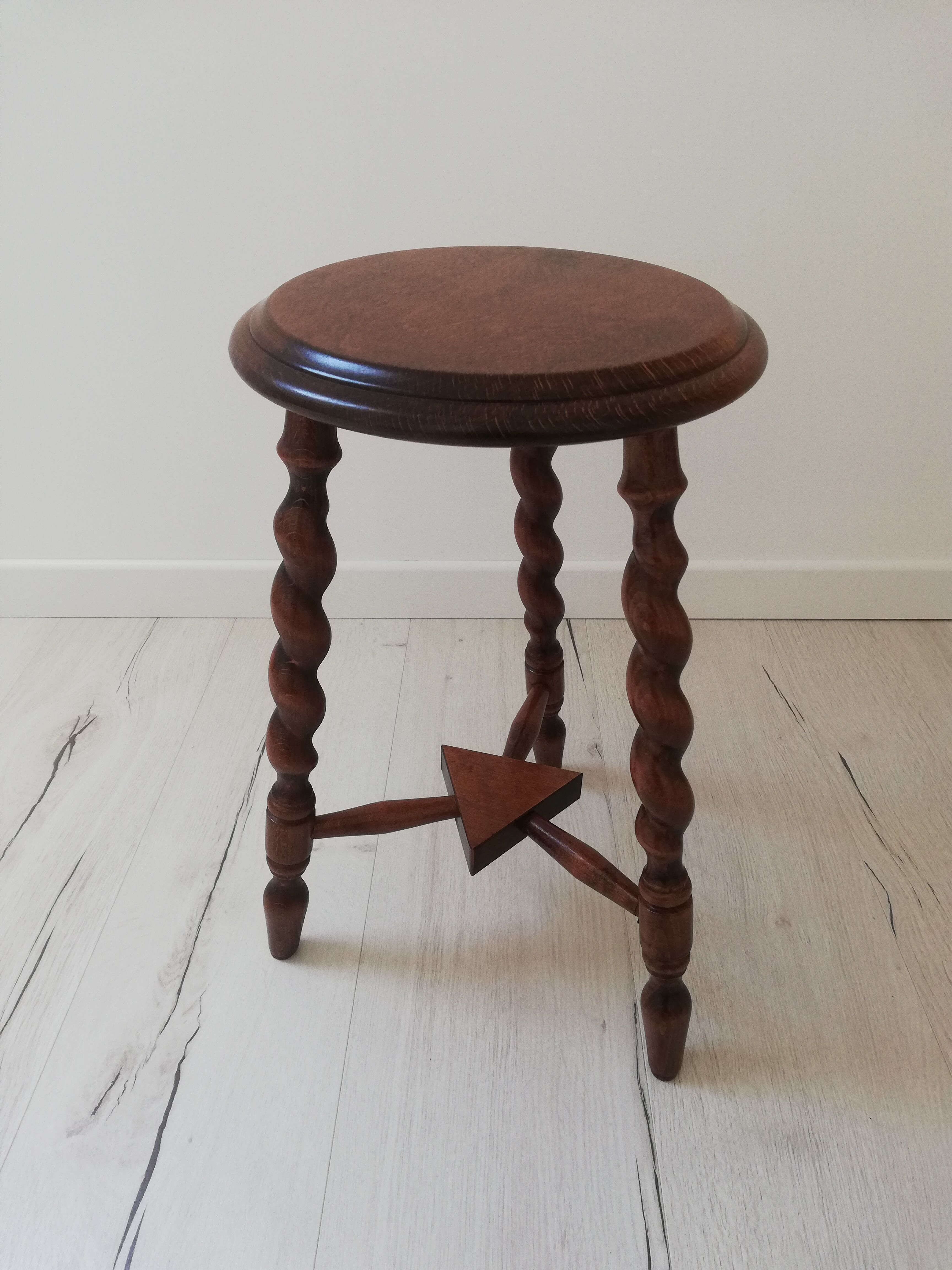 Vintage tripod stool