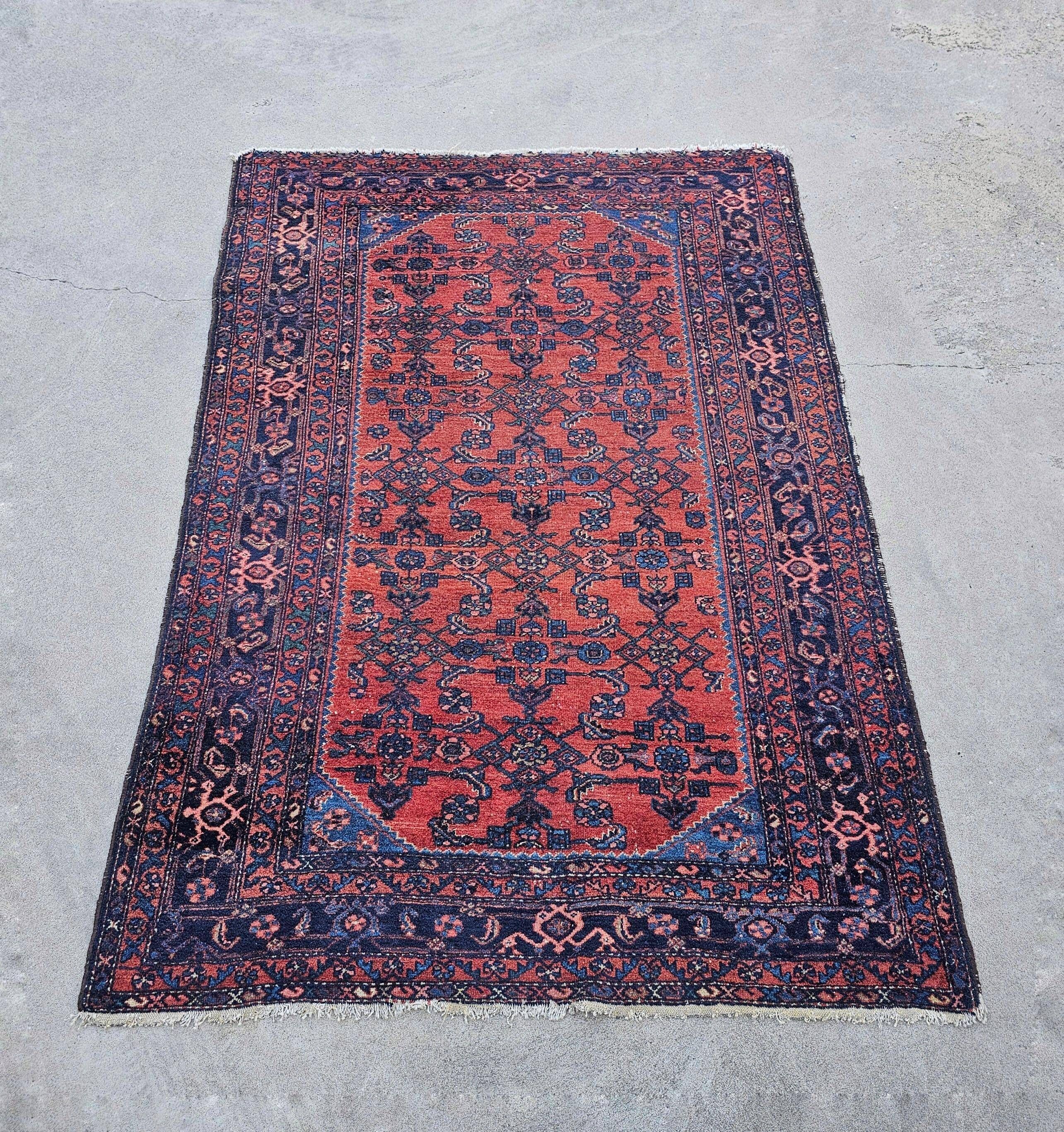 Antique Balouch carpet hand-knotted in wool, 19th century.