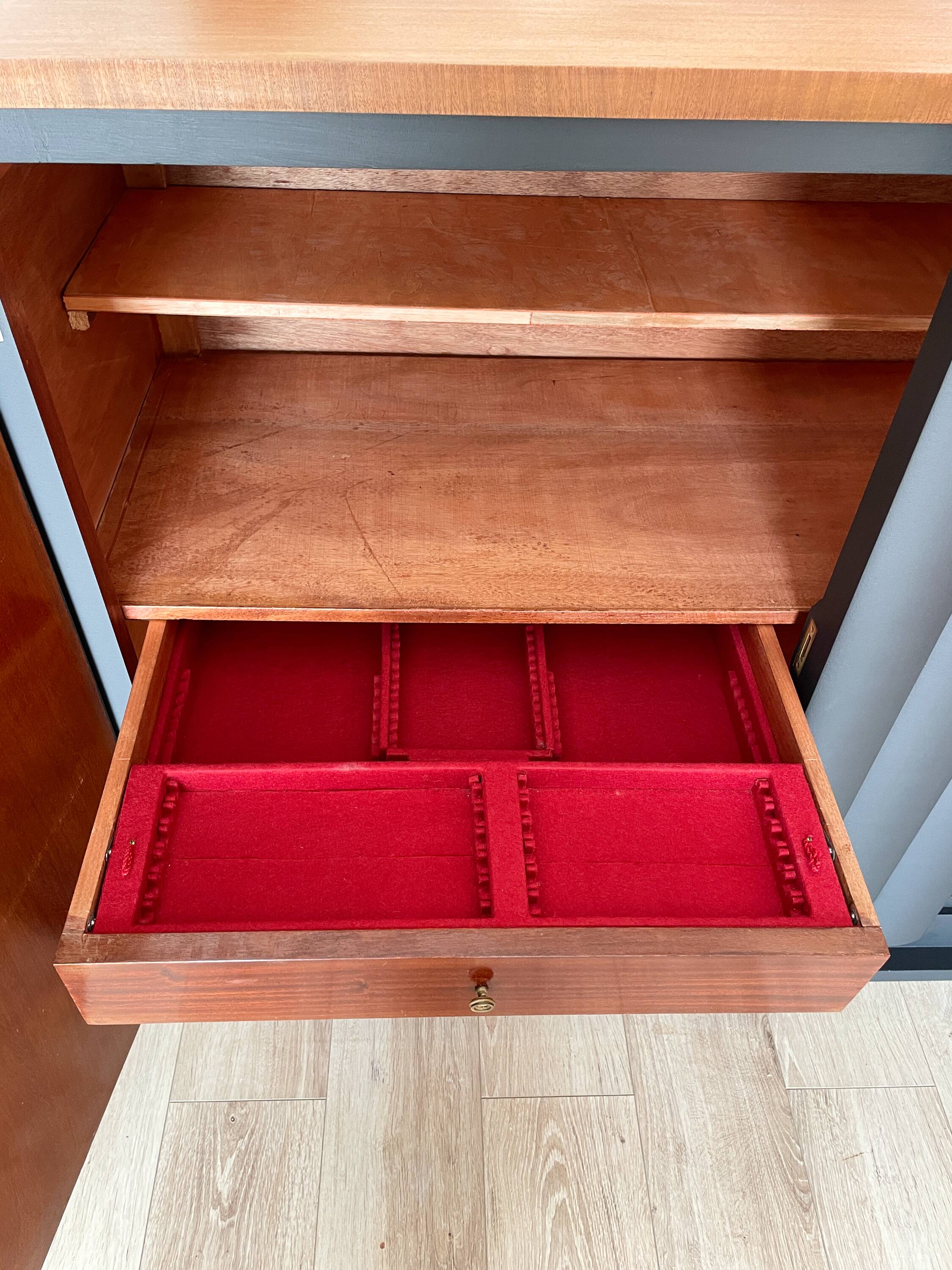 Buffet vintage noir mat et bois brut