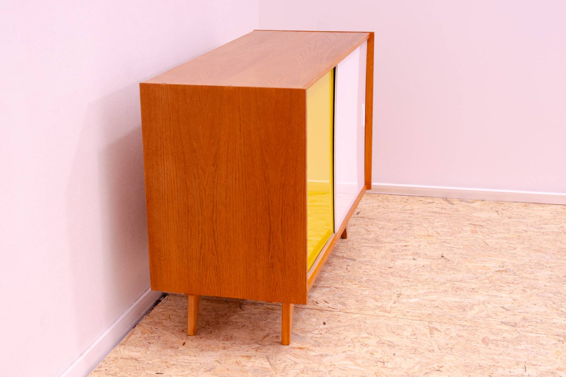 Buffet vintage U-452 par Jiří Jiroutek, 1960, Tchécoslovaquie