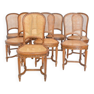 suite 8 chaises - style