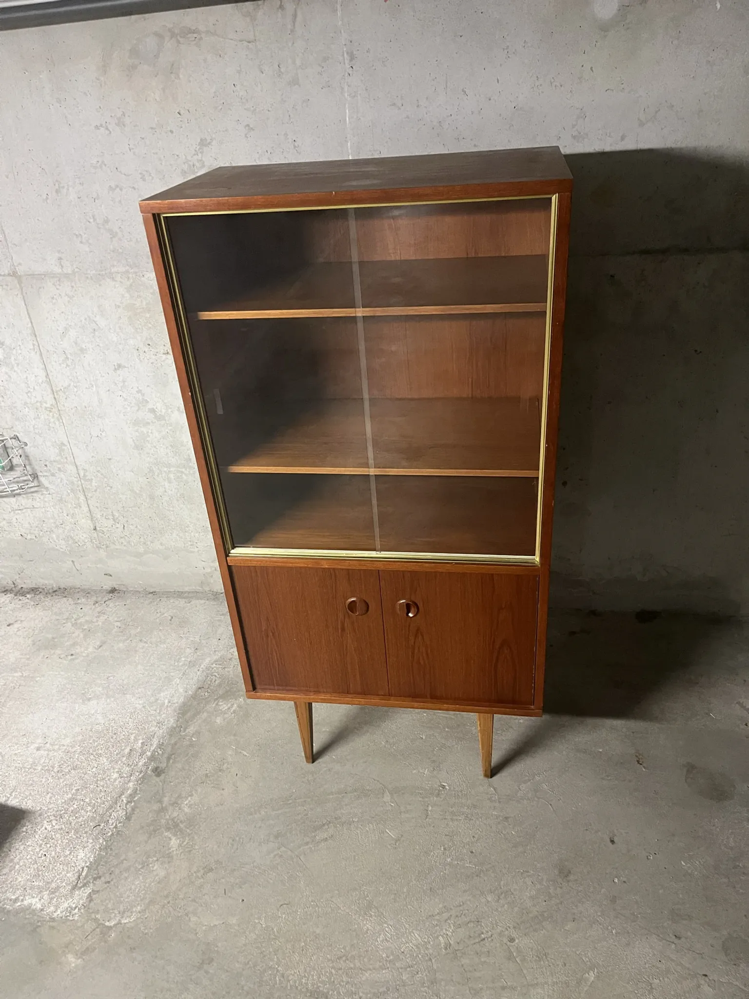Scandinavian style display shelf