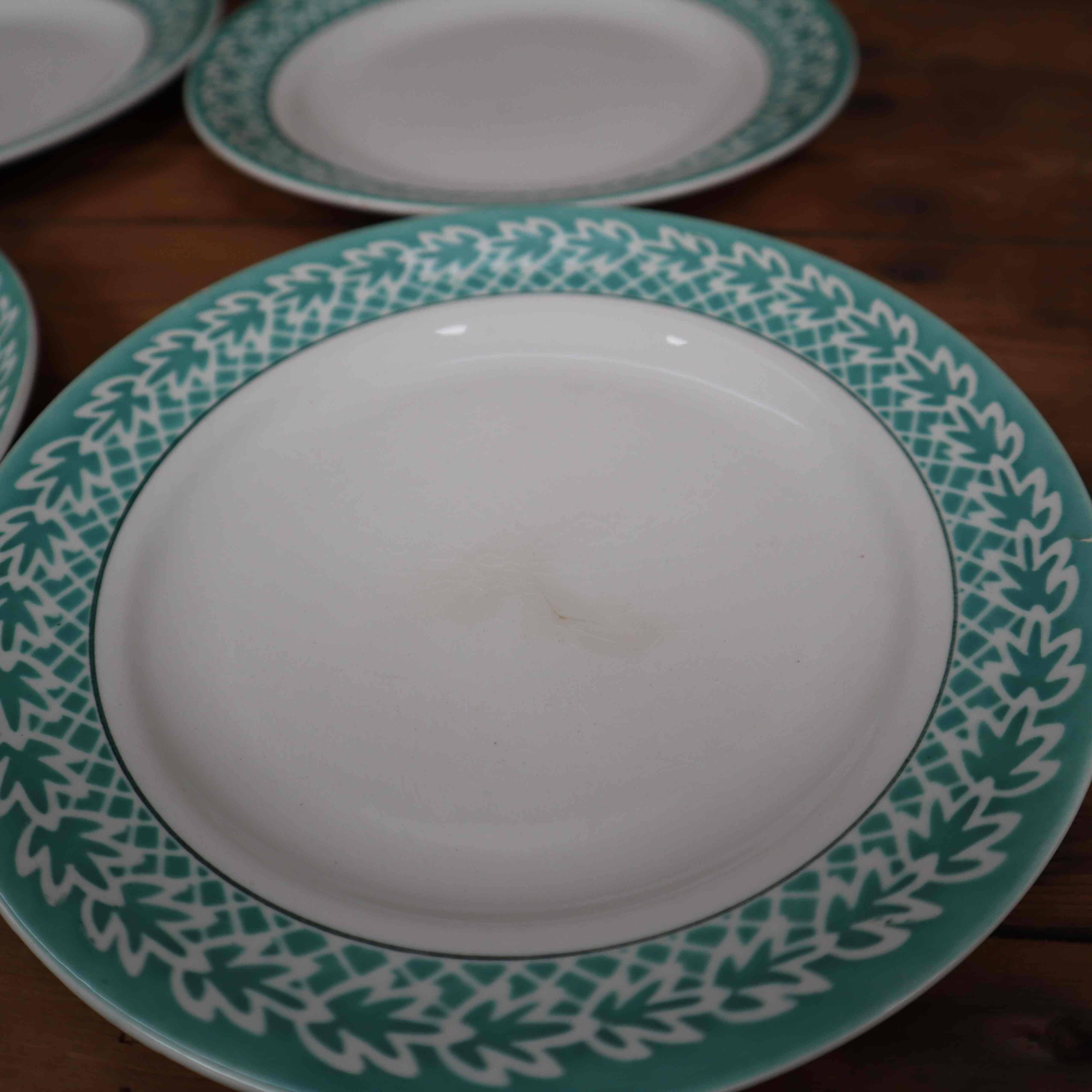 Set of 6 KIFO L'Amandinoise dessert plates with green leaf decor