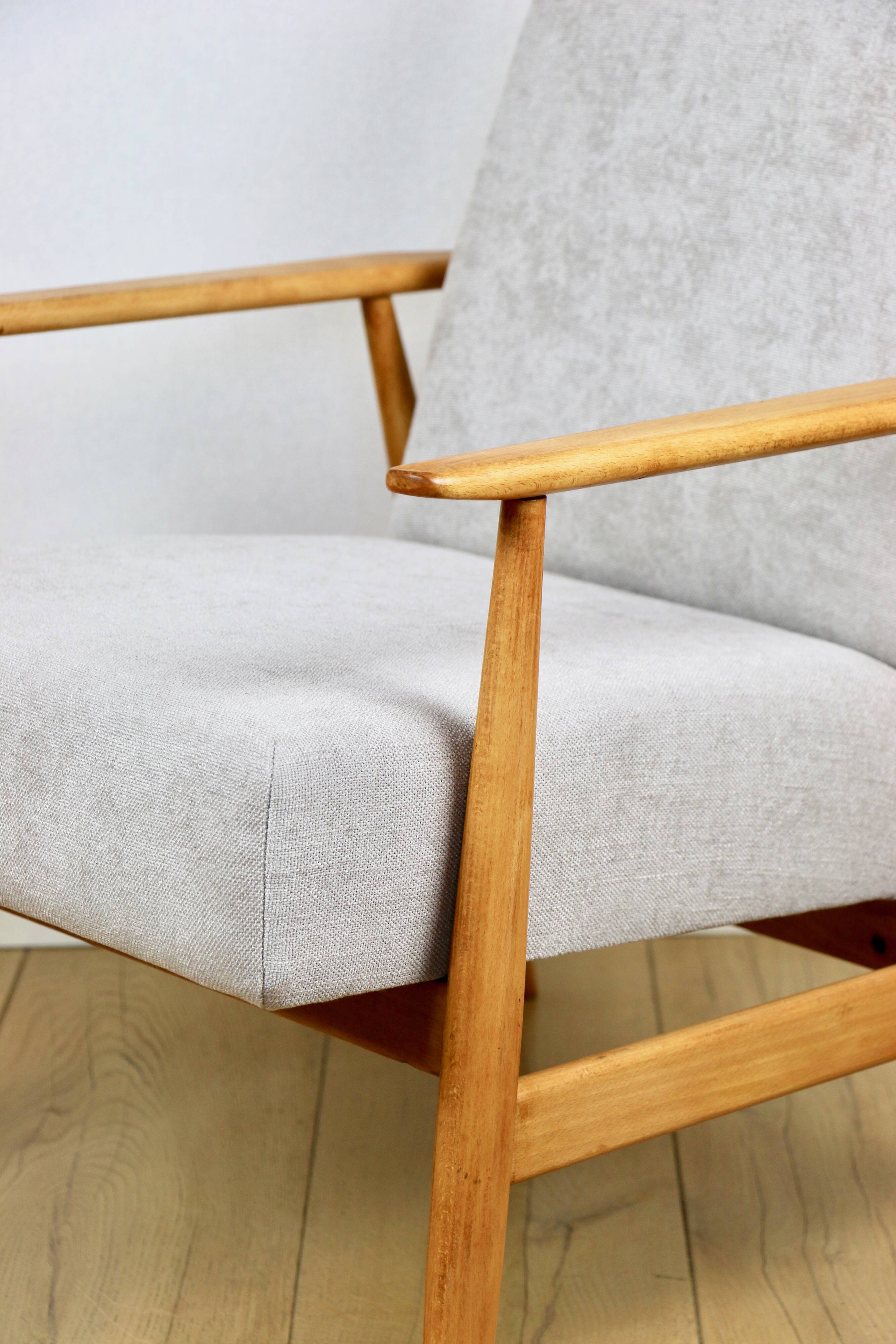 Armchair 'Lis', 1970s, beige light wood, design by Henryk Lis