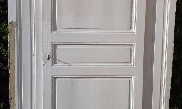 Porte h201,5xl91,5cm de placard avec son cadre mouluré xix°