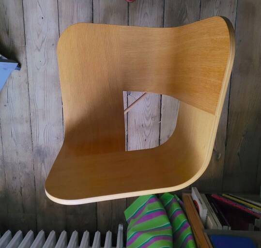 Tria wood chair
